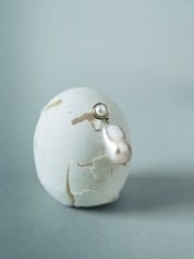 AGMES | Delphine Earrings | The UNDONE