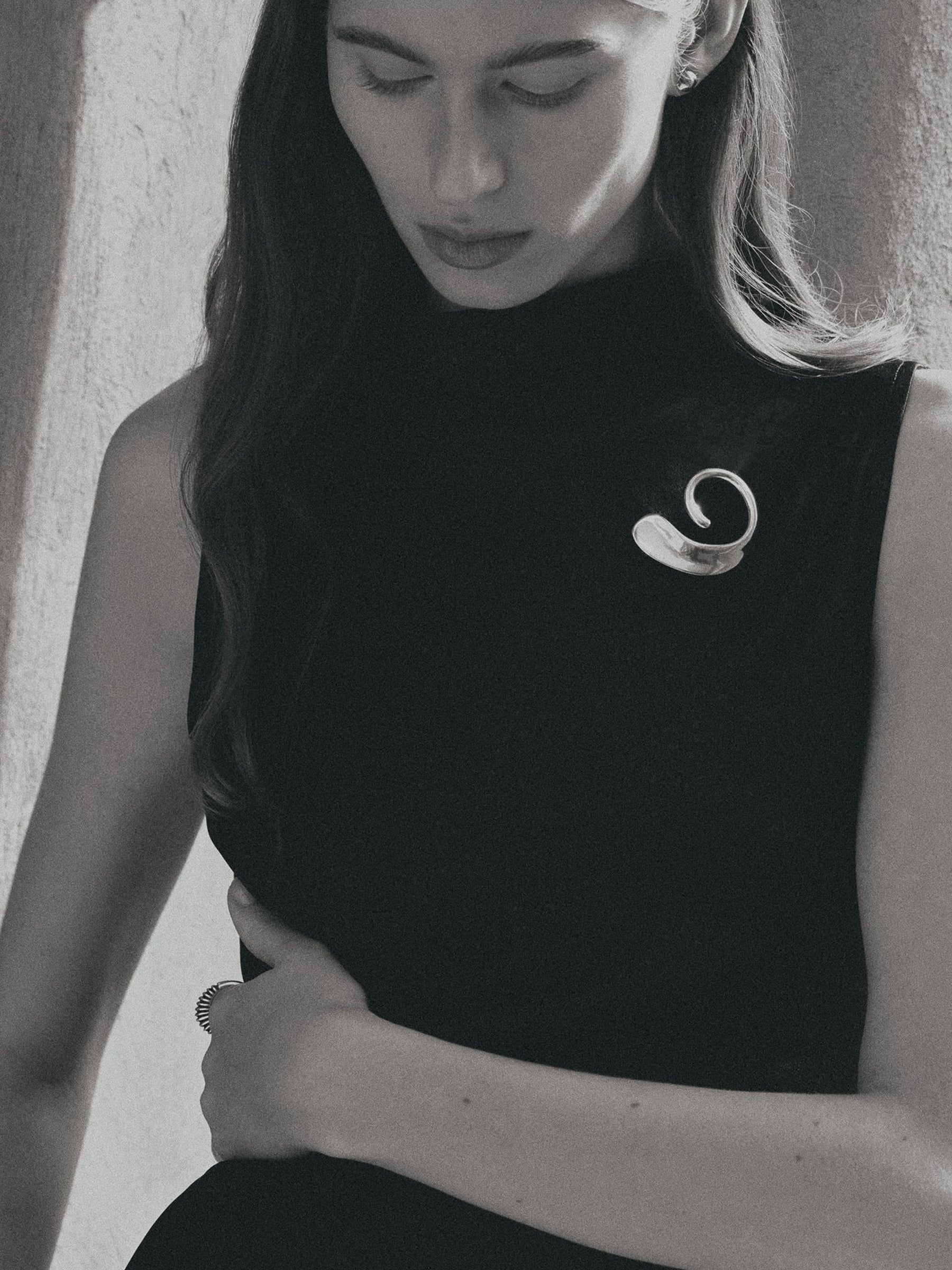 AGMES | Marta Brooch in Sterling Silver | The UNDONE