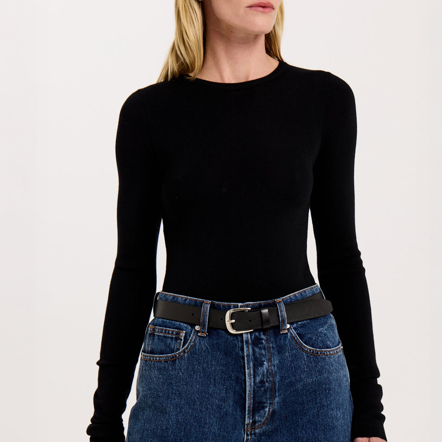 HENNE | Carr Top in Black | The UNDONE