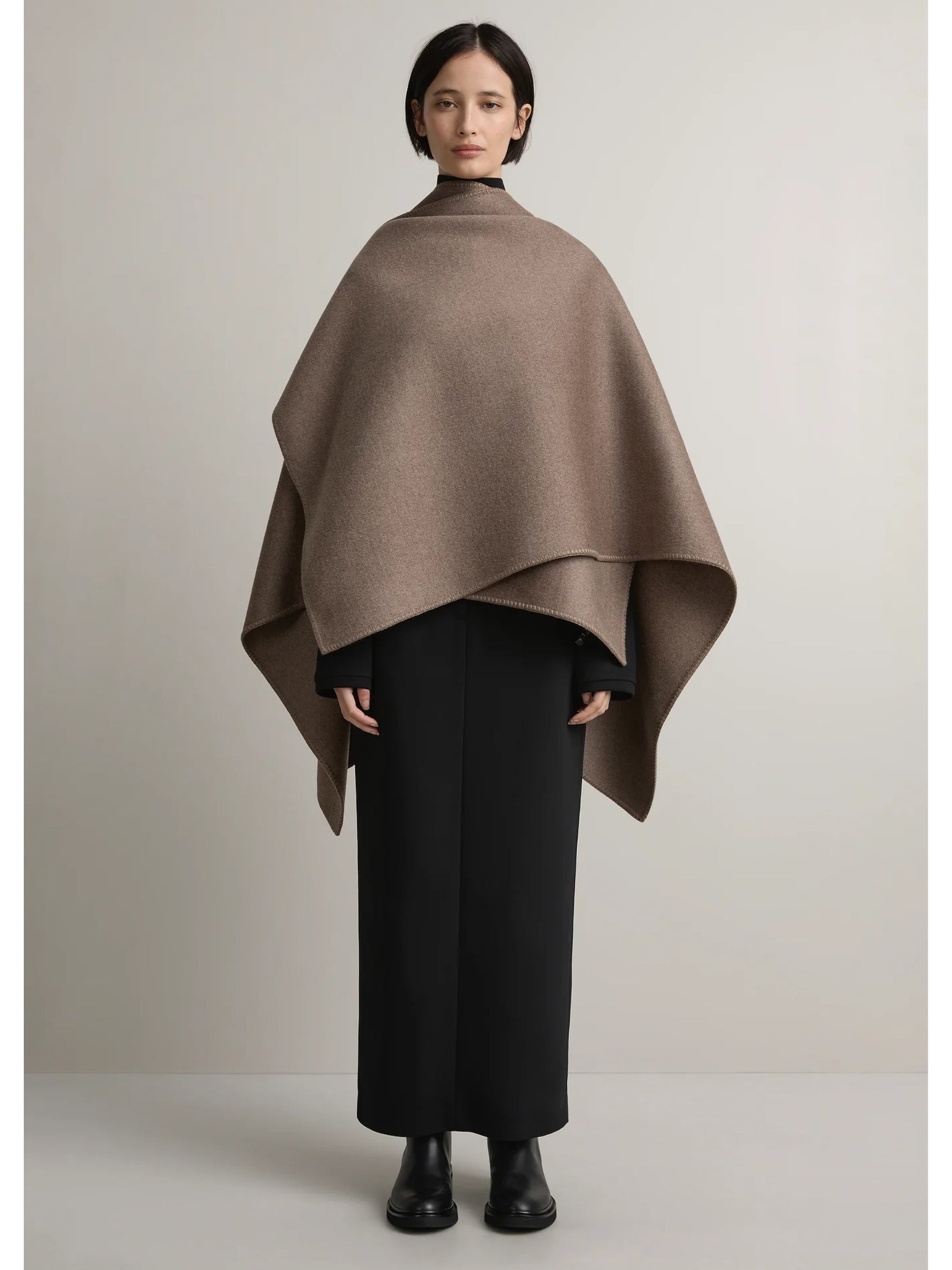A.Emery | The Lena Wrap in Cafe