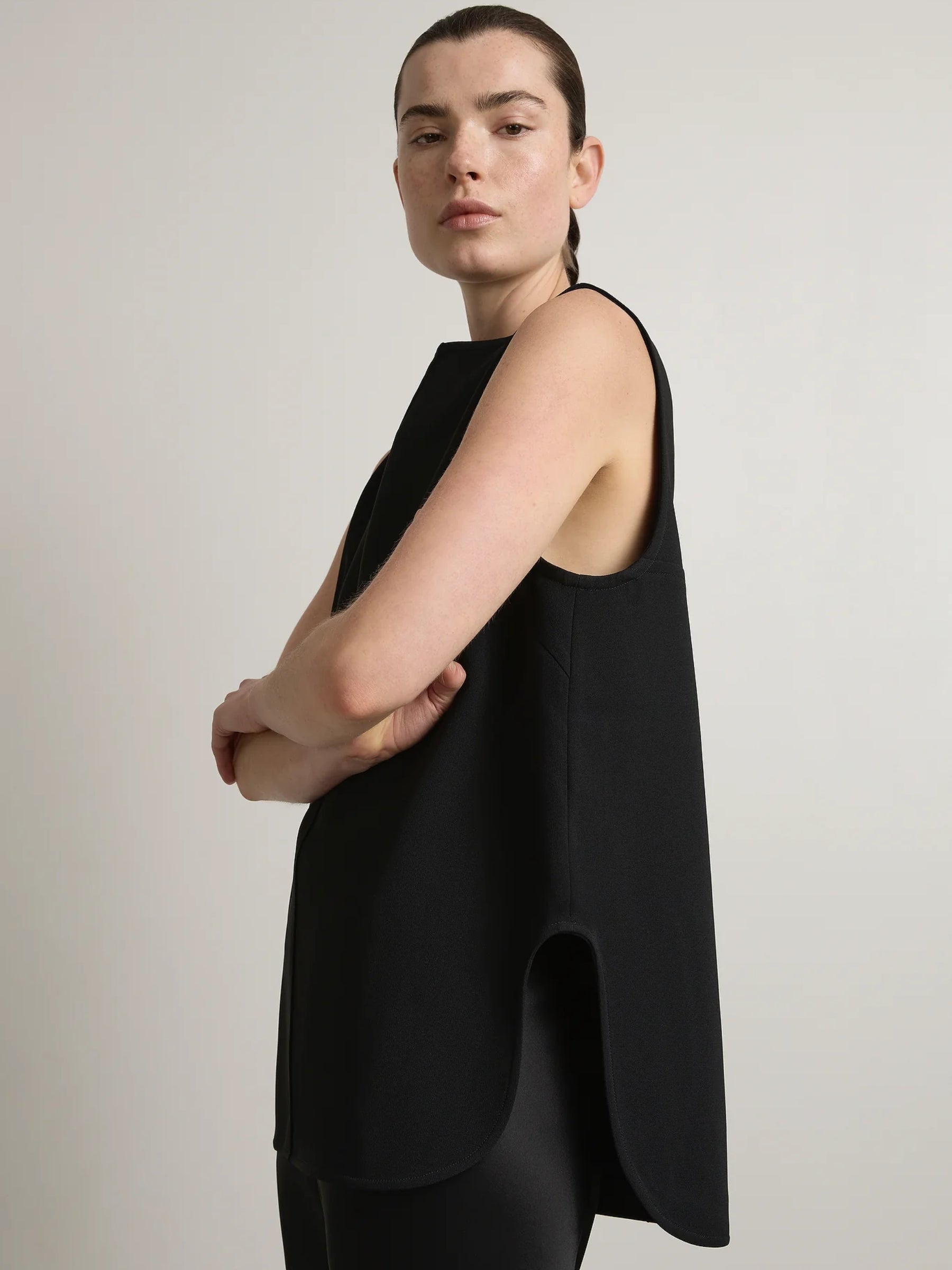A.Emery | The Macki Top in Black