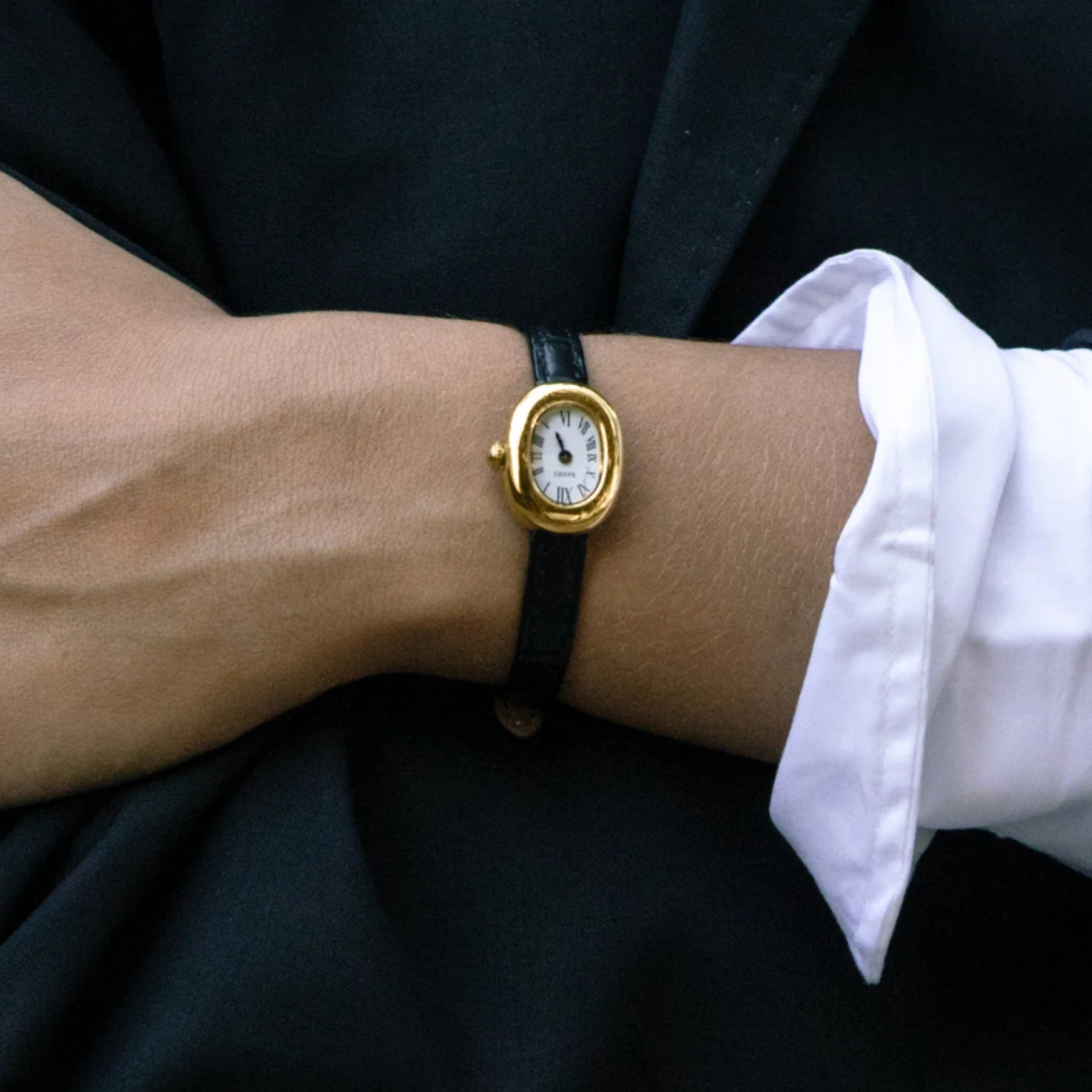 Banks Timepieces | Le Présent Petite | Gold and Black