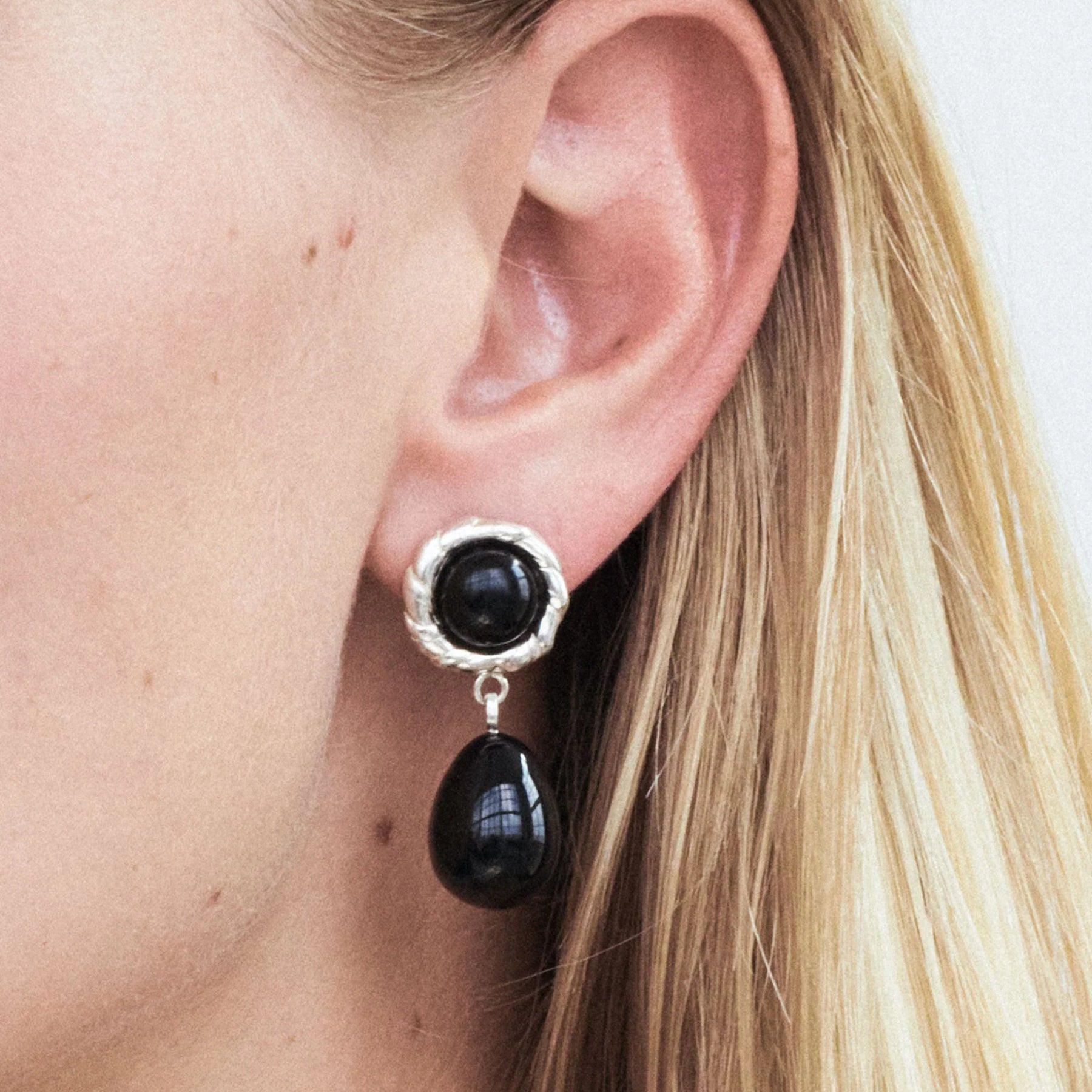Corali Emma Earrings in Silver and Black Onyx