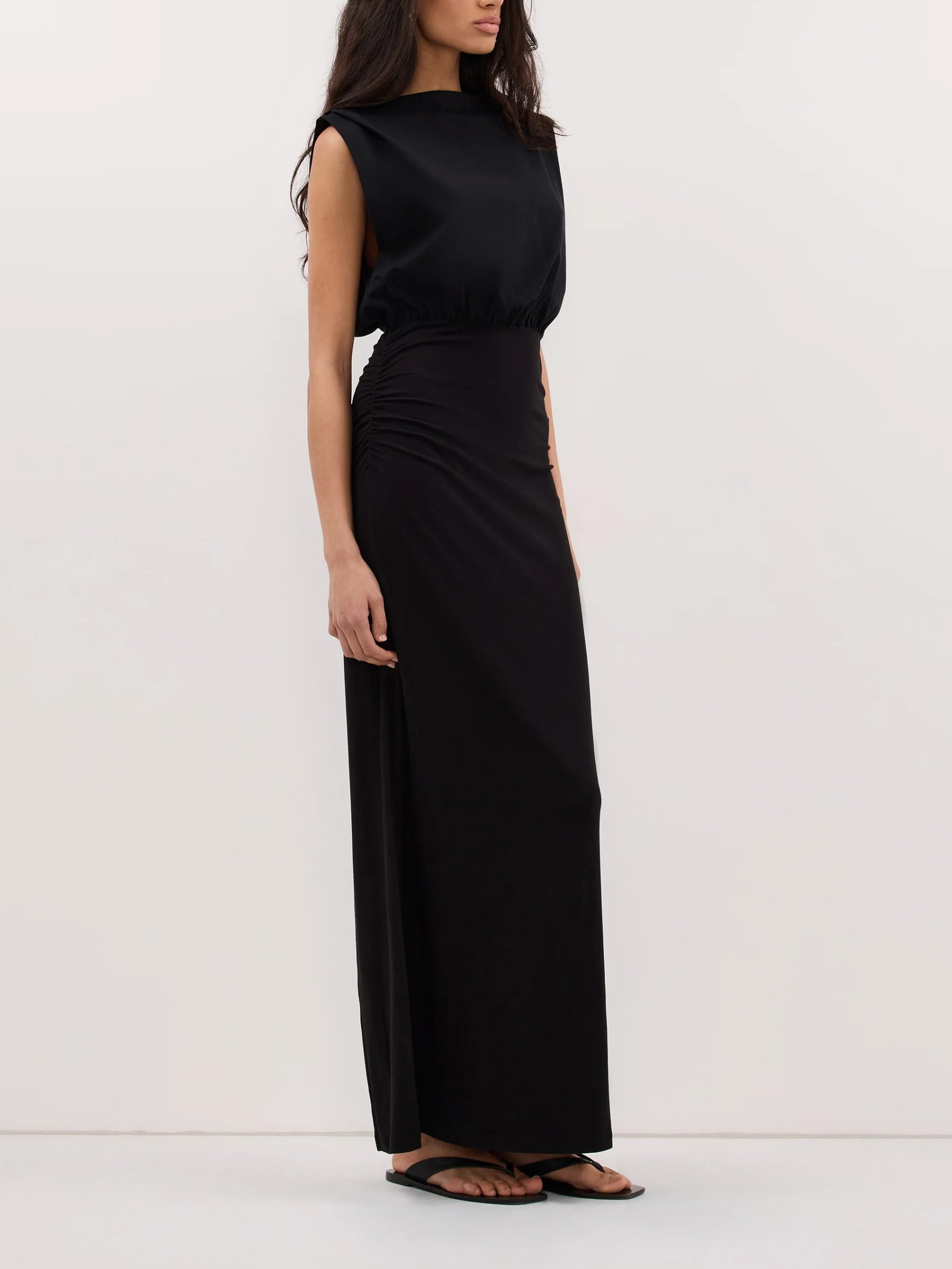 DISSH | Liora Black Sleeveless Maxi Dress