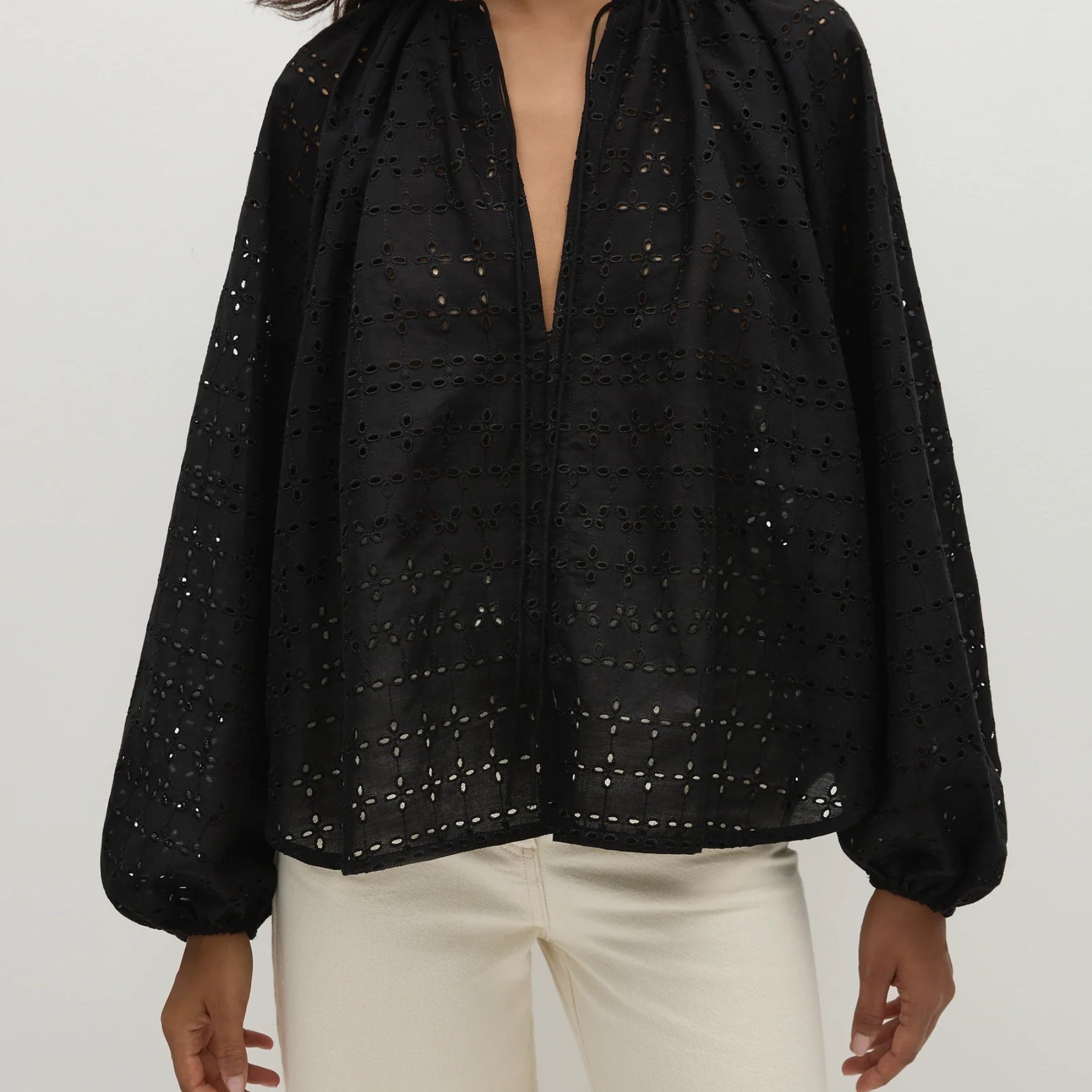 Faithfull | Thora Blouse Birgitta Broderie Anglaise