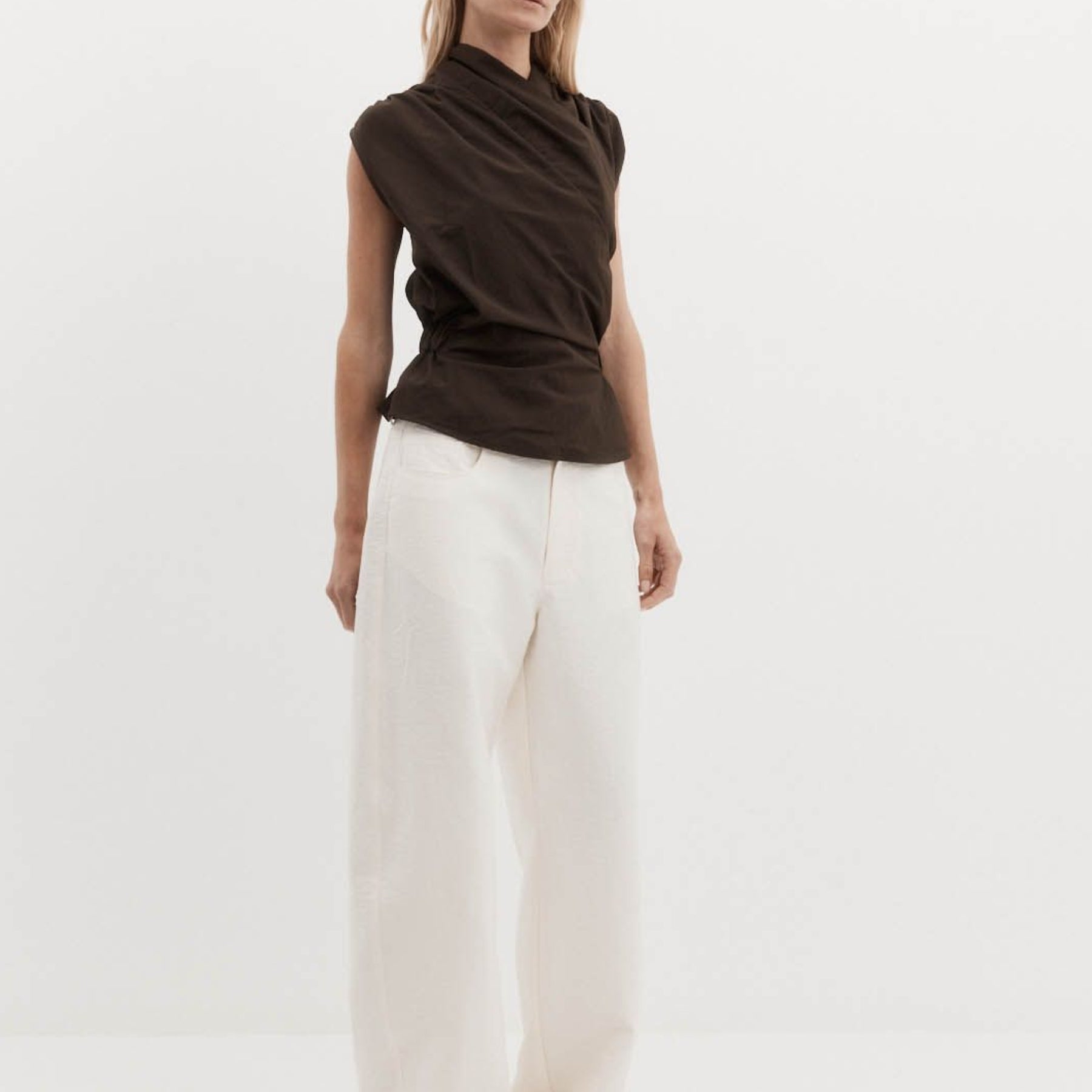 Harris Tapper Chaimberlain Top in Dark Brown