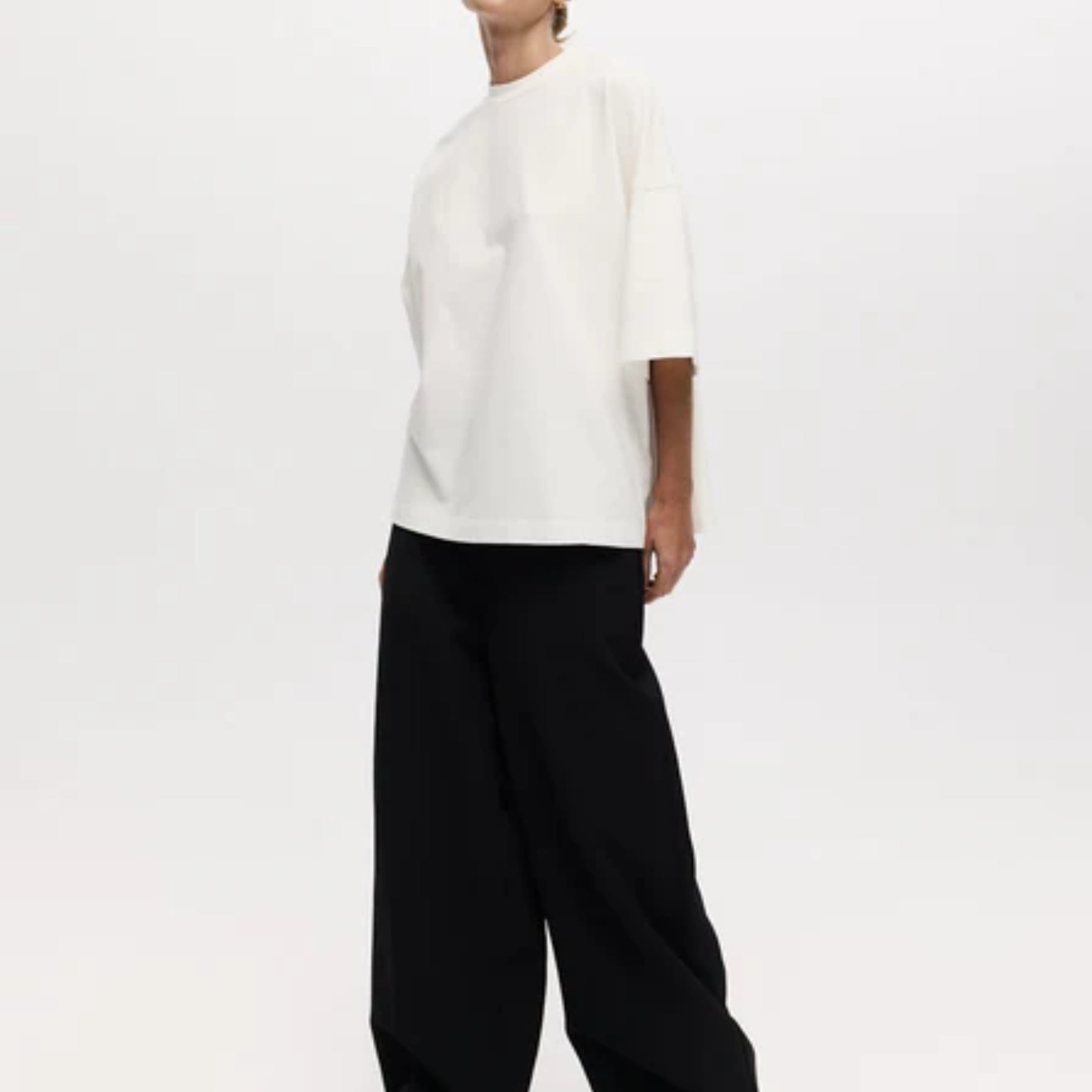 Harris Tapper | Gibson T-Shirt in White | The UNDONE