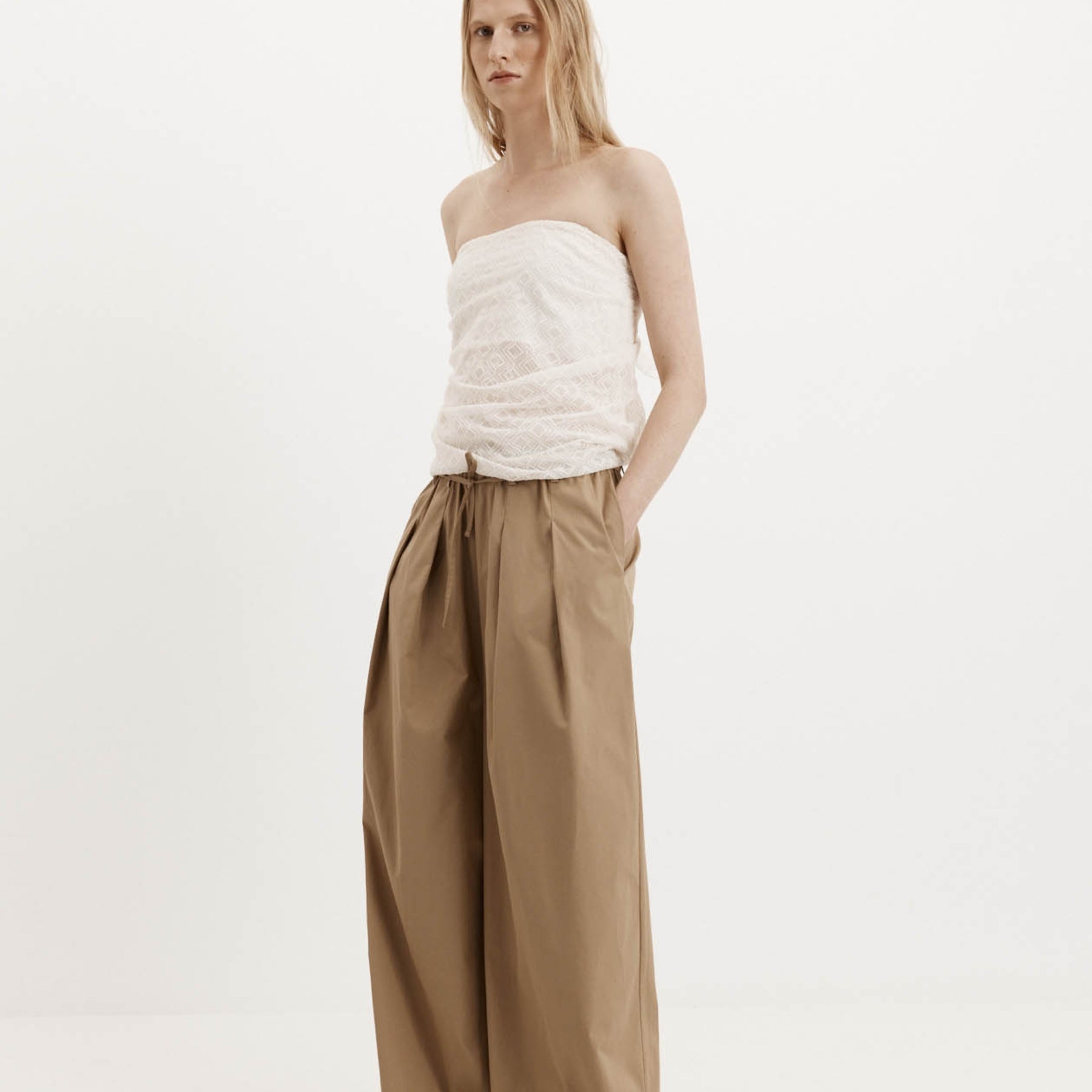 Harris Tapper Gio Trouser in Brown