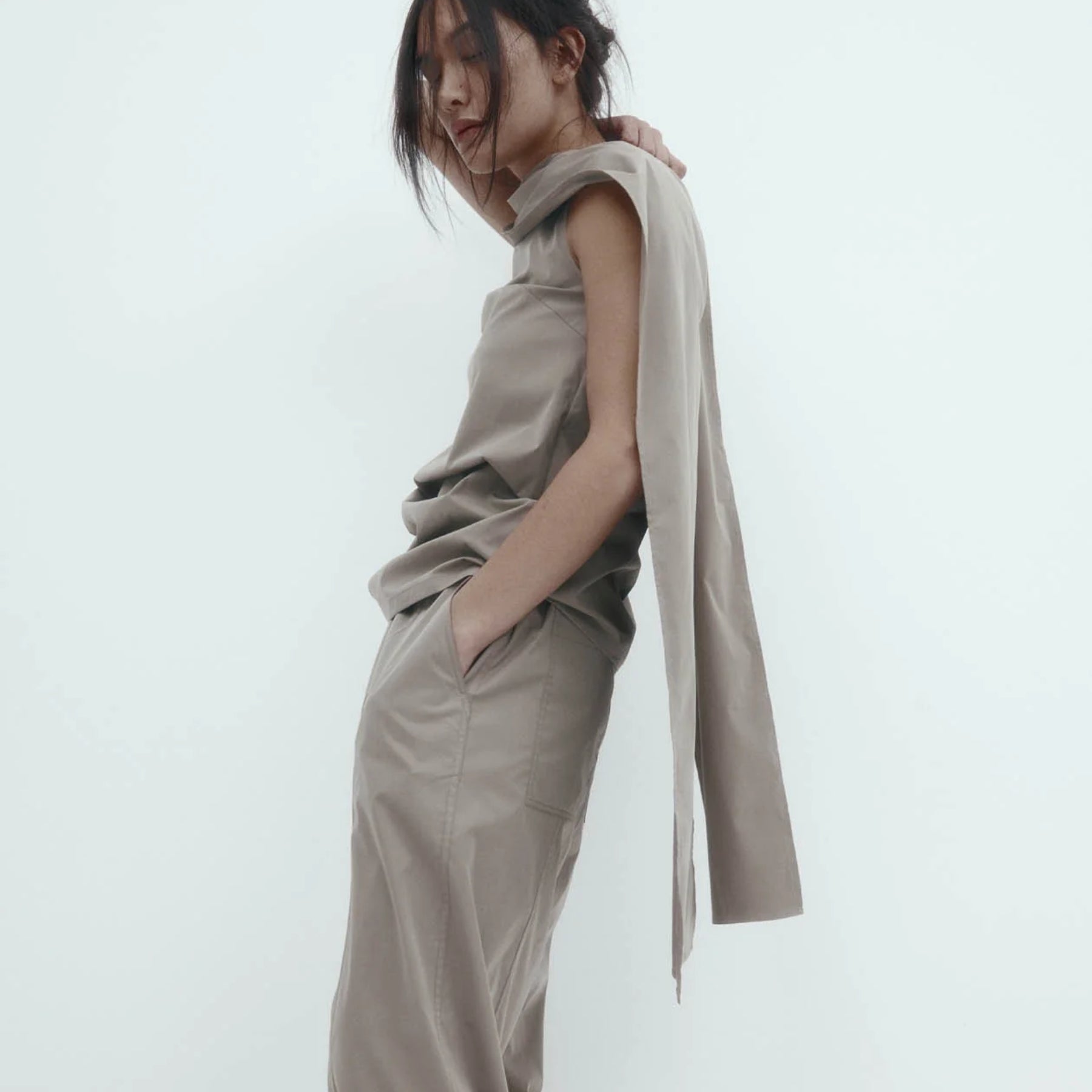 Harris Tapper Laro Top in Taupe