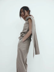 Harris Tapper Laro Top in Taupe