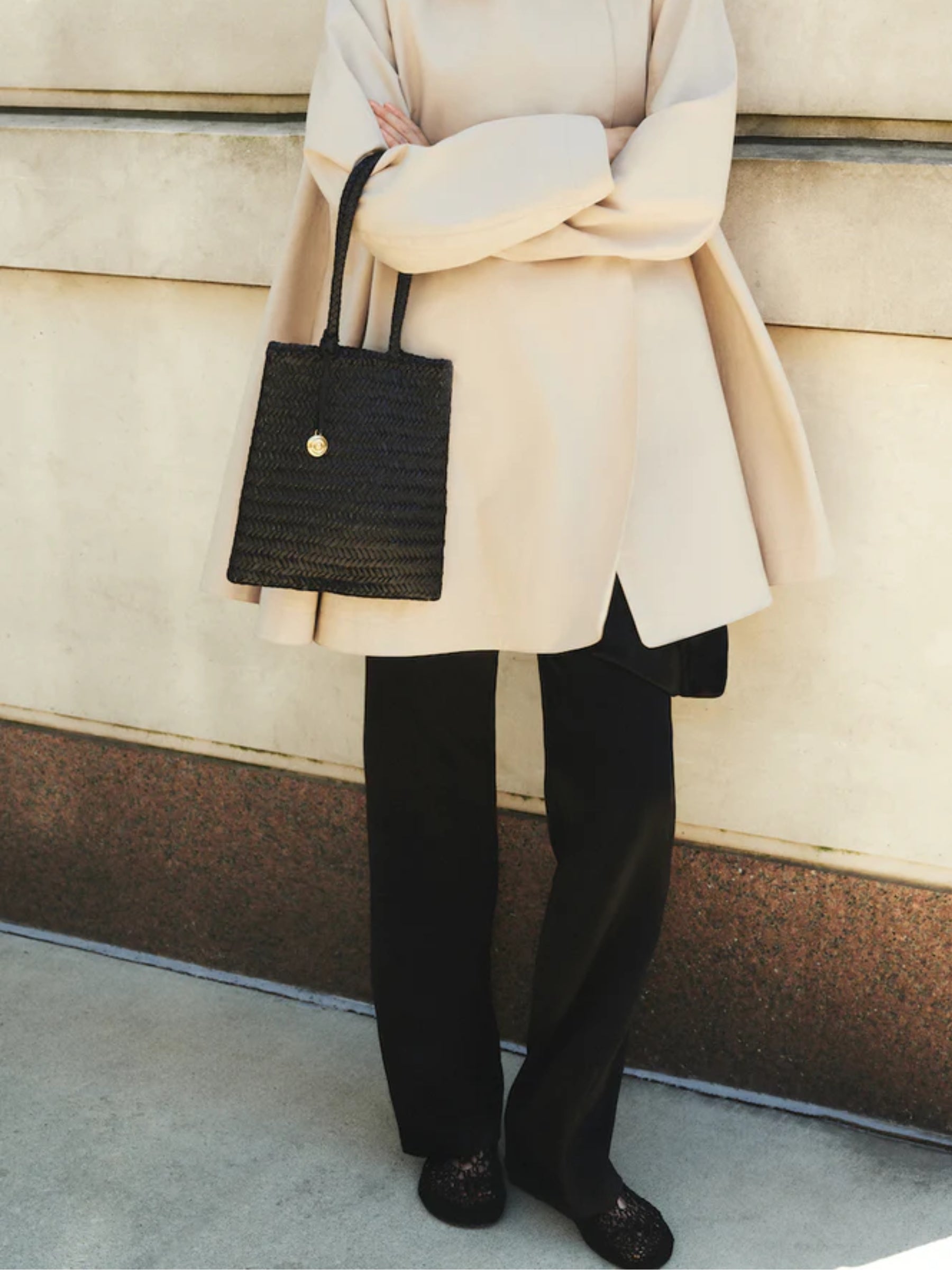 Liffner Flat Woven Basket Bag in black