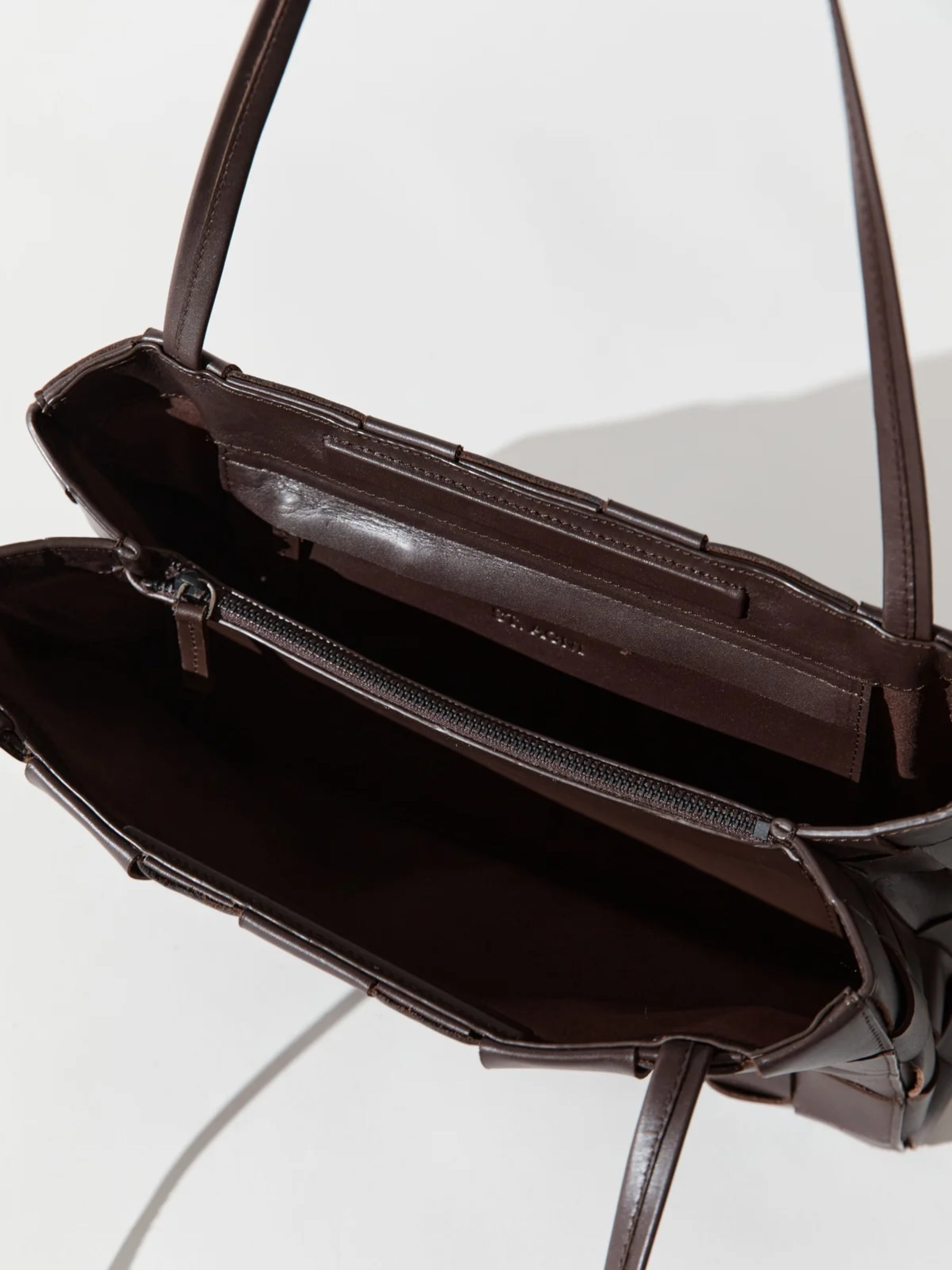 St. Agni | Slim Woven Tote - Chocolate