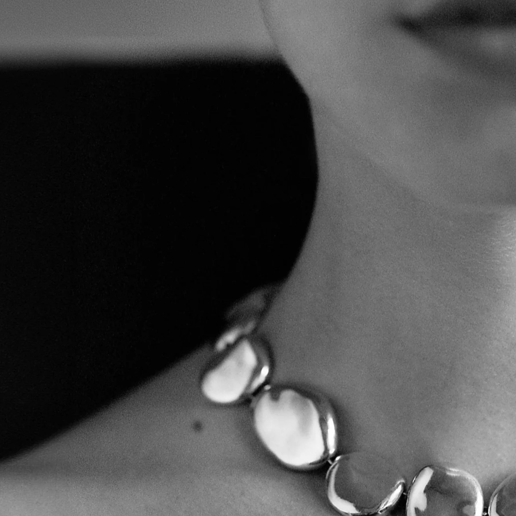 THE_UNDONE_AGMES_CONIE_NECKLACE_2.jpg