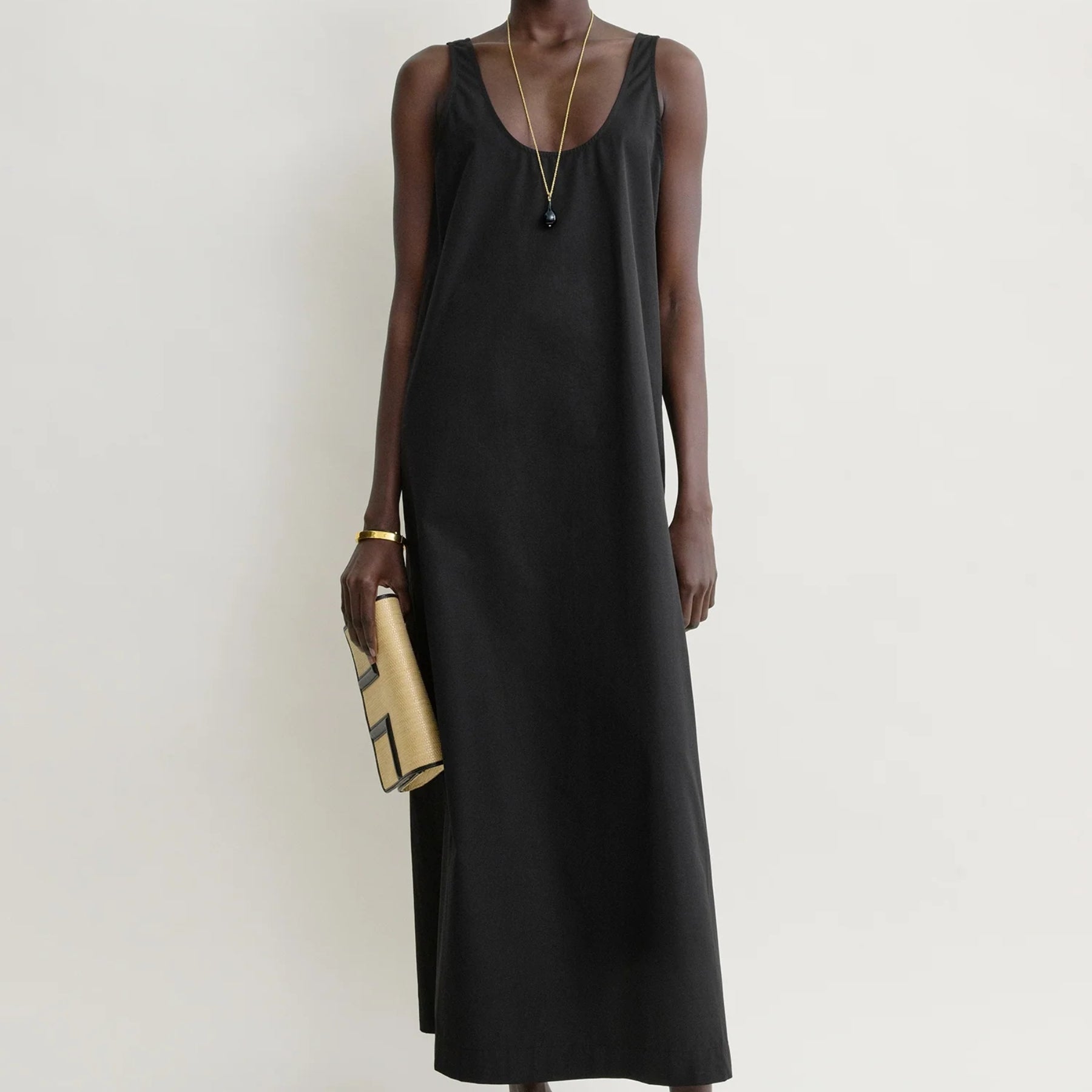 TOTEME | Scoop poplin dress in Black | The UNDONE