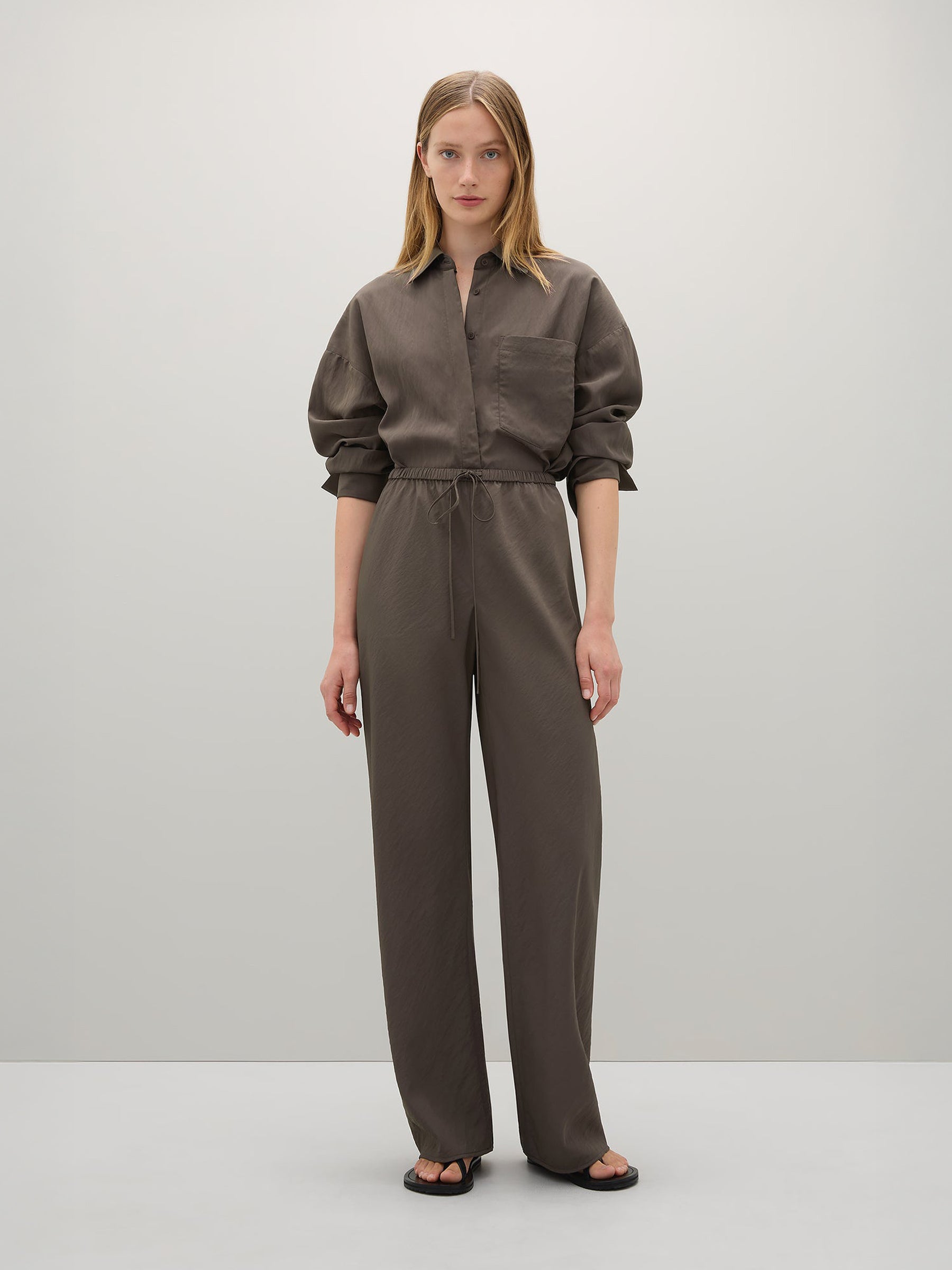 A.Emery | Estee Bias Pant in Grey Brown Ash | The UNDONE