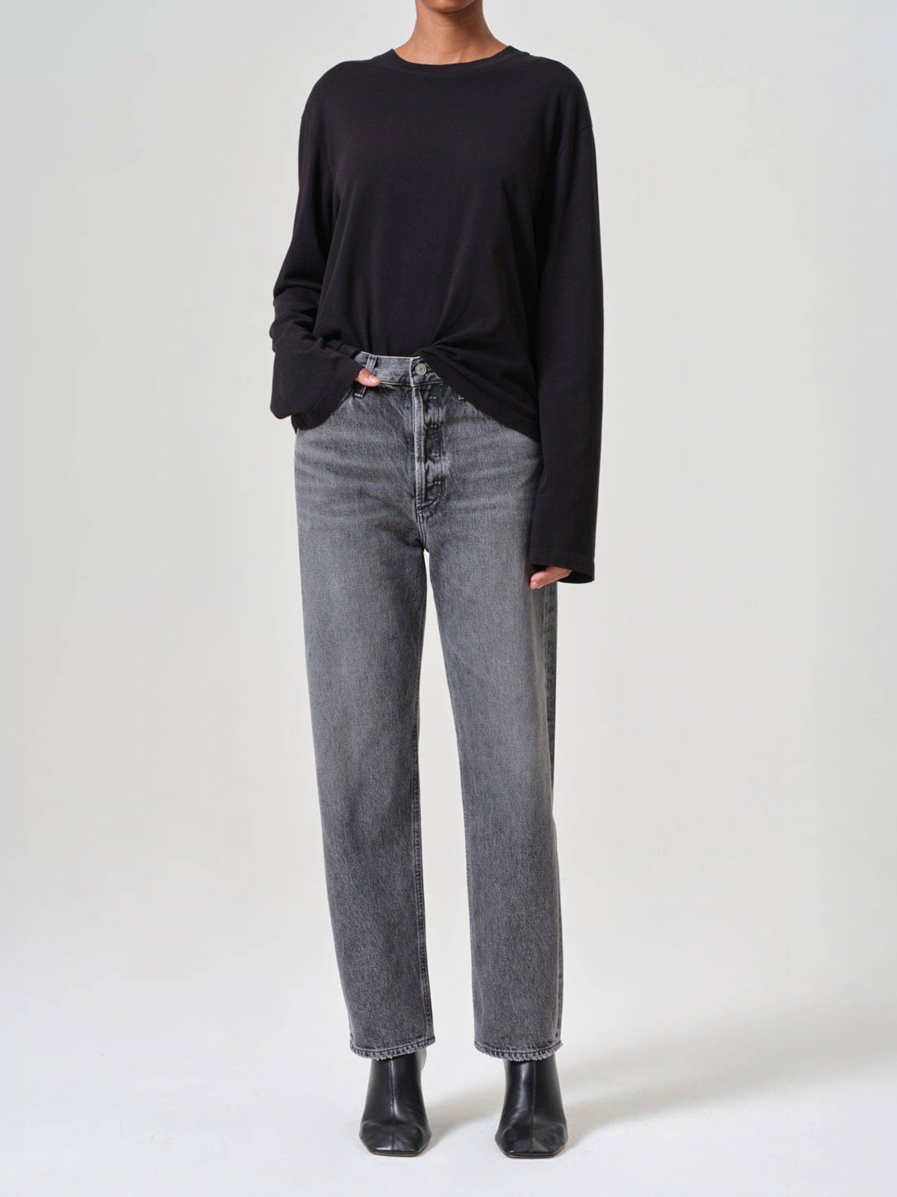 AGOLDE | 90s Mid Rise Straight Jean in Grey Spirit | The UNDONE
