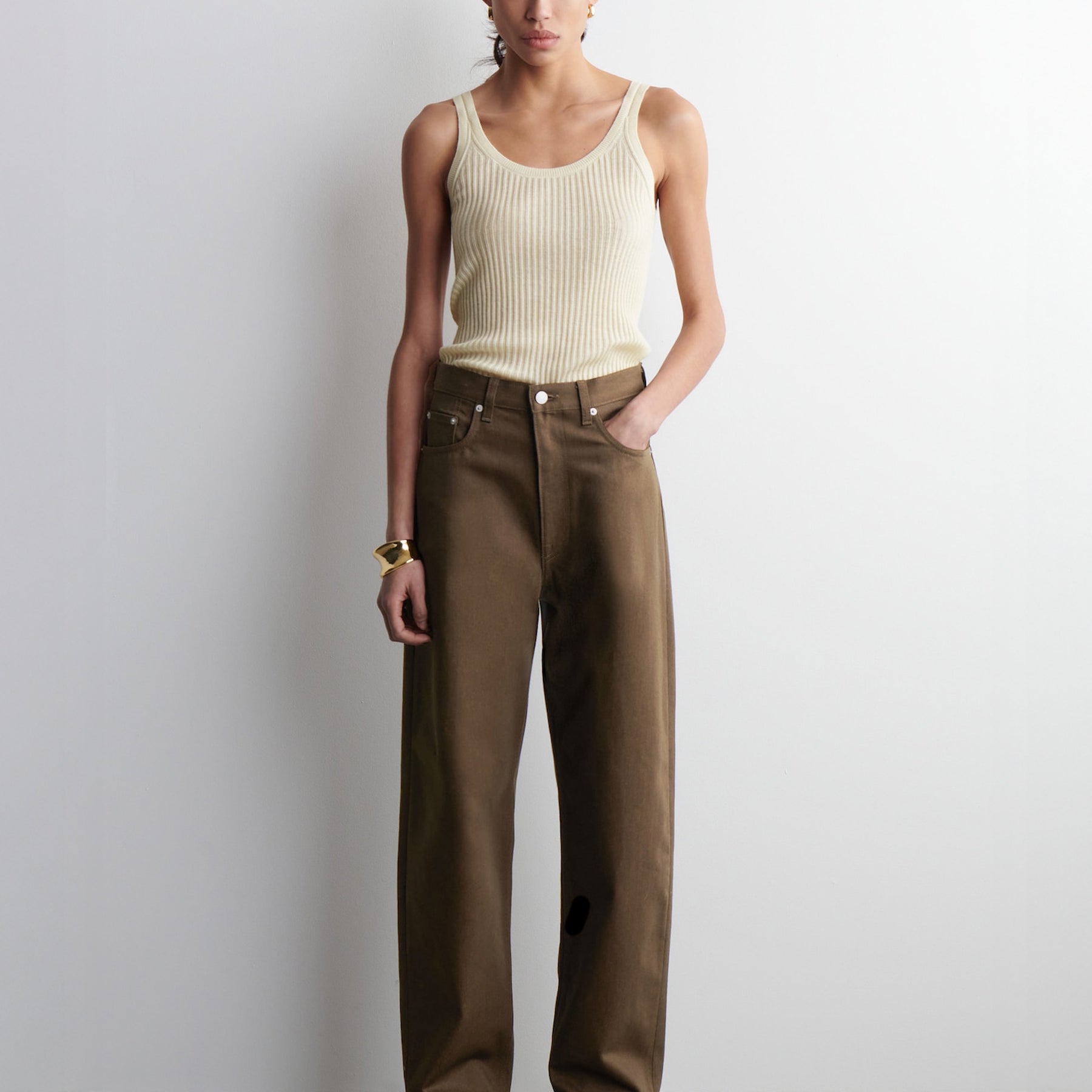 COS | Bay Barrel-Leg Jeans in Brown | The UNDONE