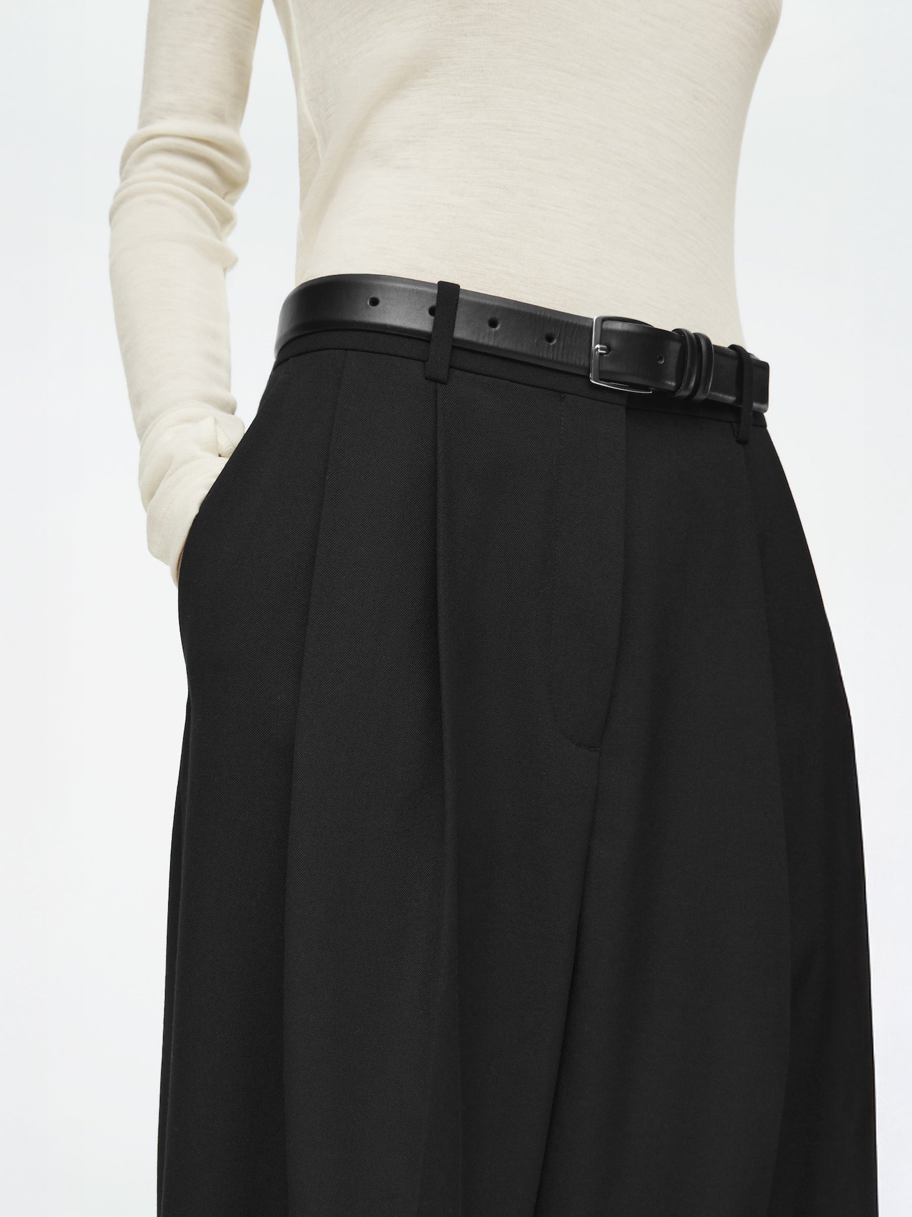 COS | Relaxed Twill Wide-Leg Pants in Black | The UNDONE