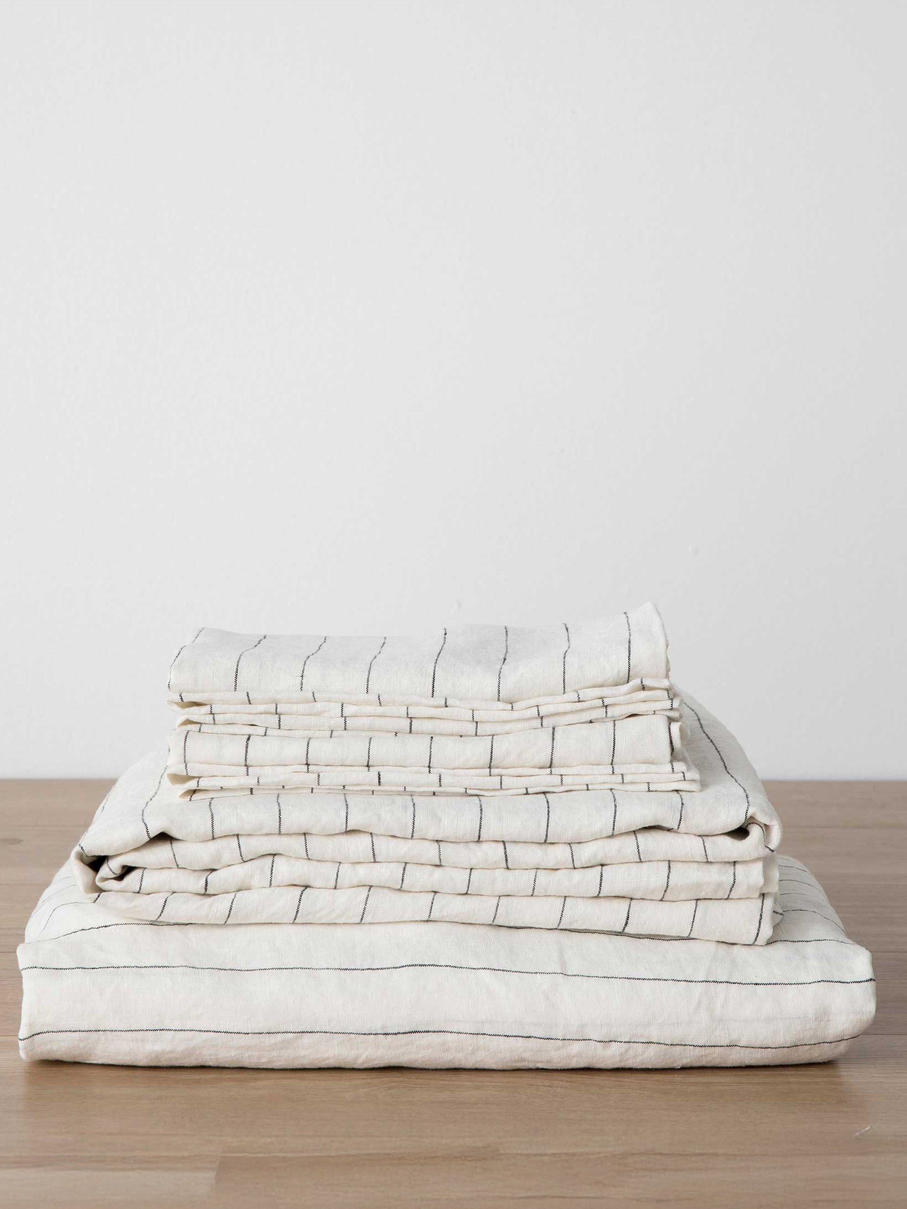 Cultiver | Linen Sheet Set with Pillowcases in White Pencil Stripe | The UNDONE