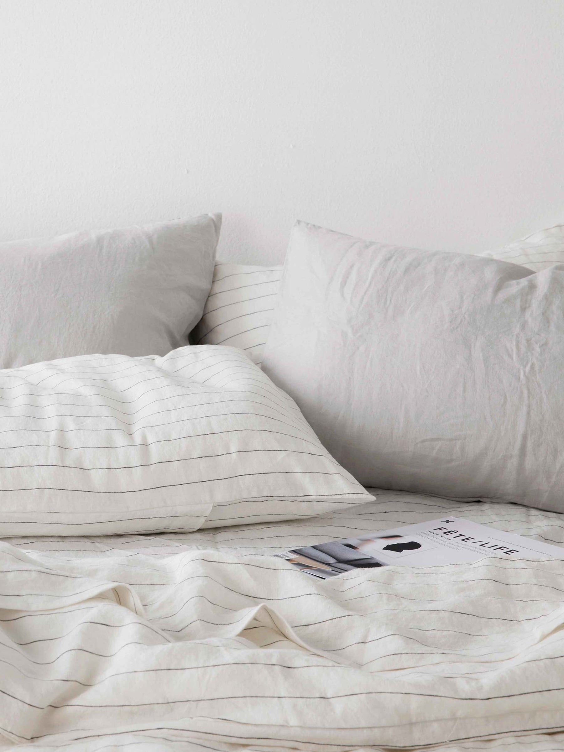 Cultiver | Linen Sheet Set with Pillowcases in White Pencil Stripe | The UNDONE