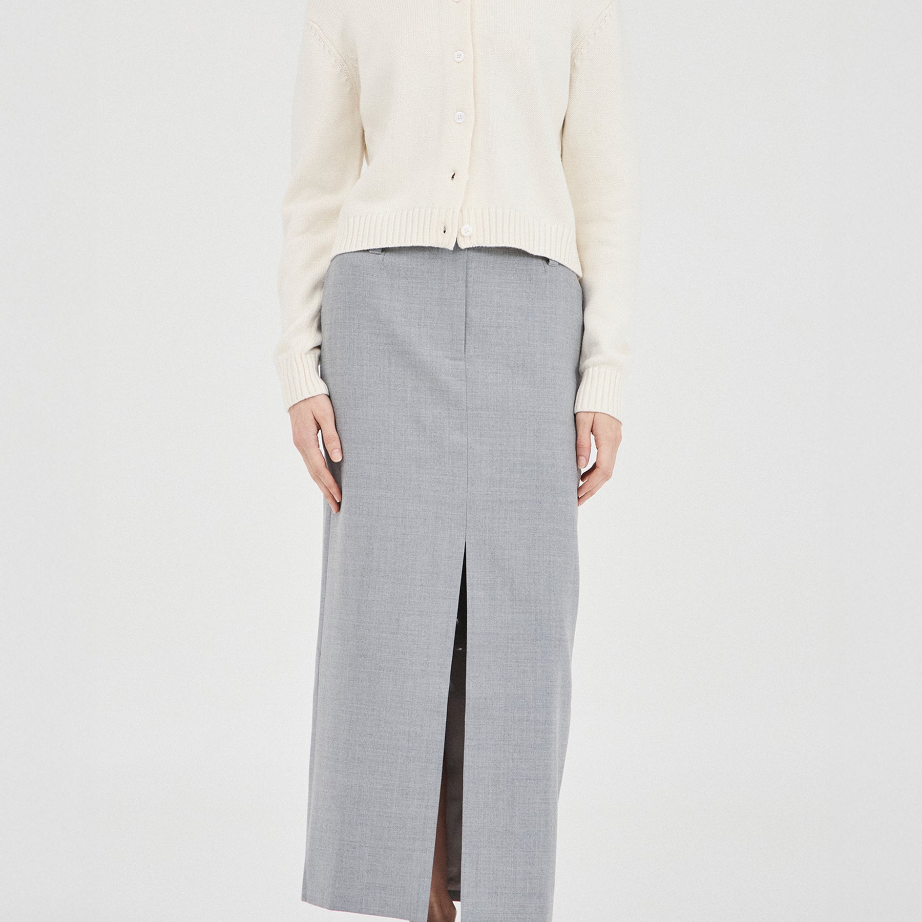 FRIEND OF AUDREY | The Classic Cotton-Wool Knit Cardigan in Cream | The UNDONE