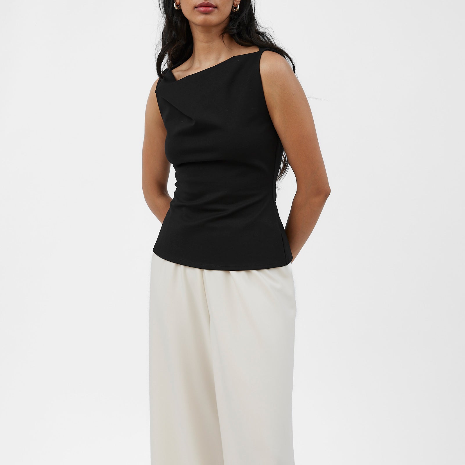 Harris Tapper | Bea Top in Black | The UNDONE
