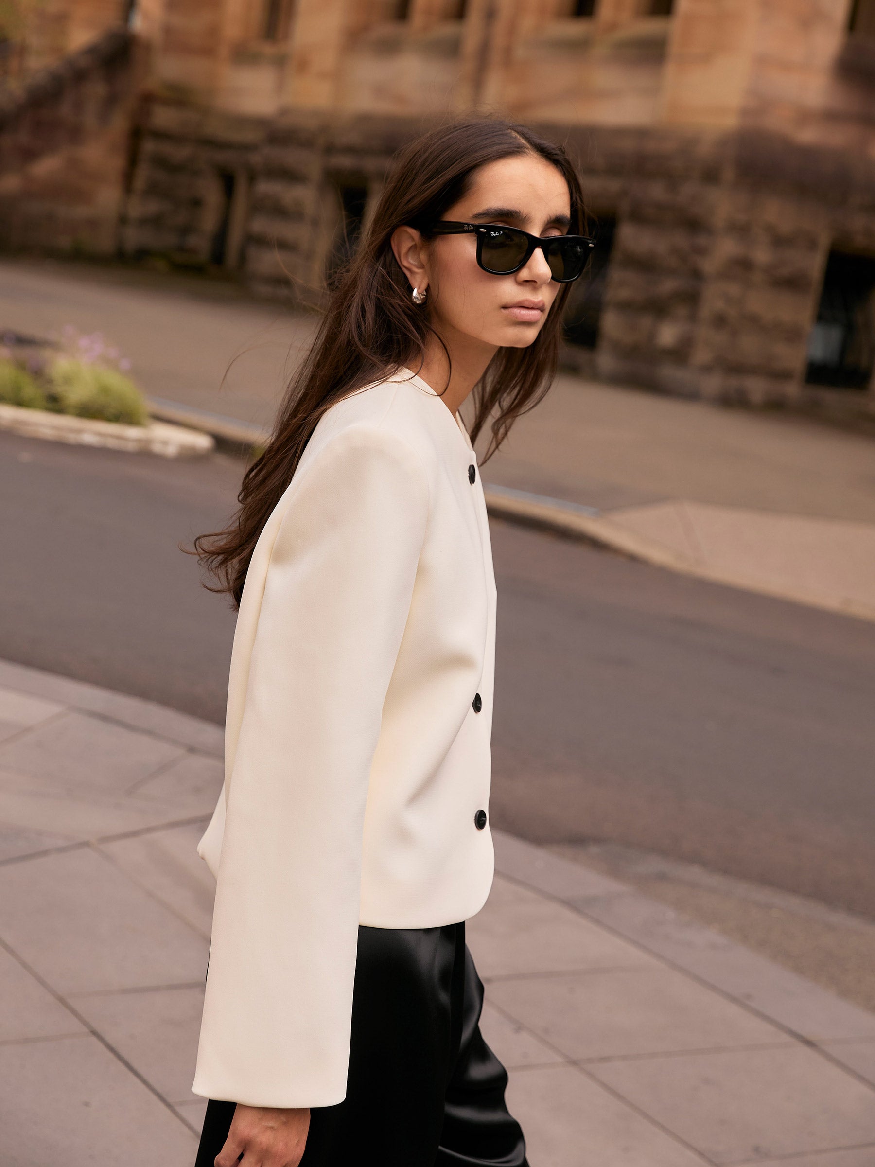 The-UNDONE_Harris-Tapper_Tilmens-blazer_ivory_irving-trousers_black-satin_2_f8e2f8d1-9f5e-4695-85ad-feca02a1d23d.jpg