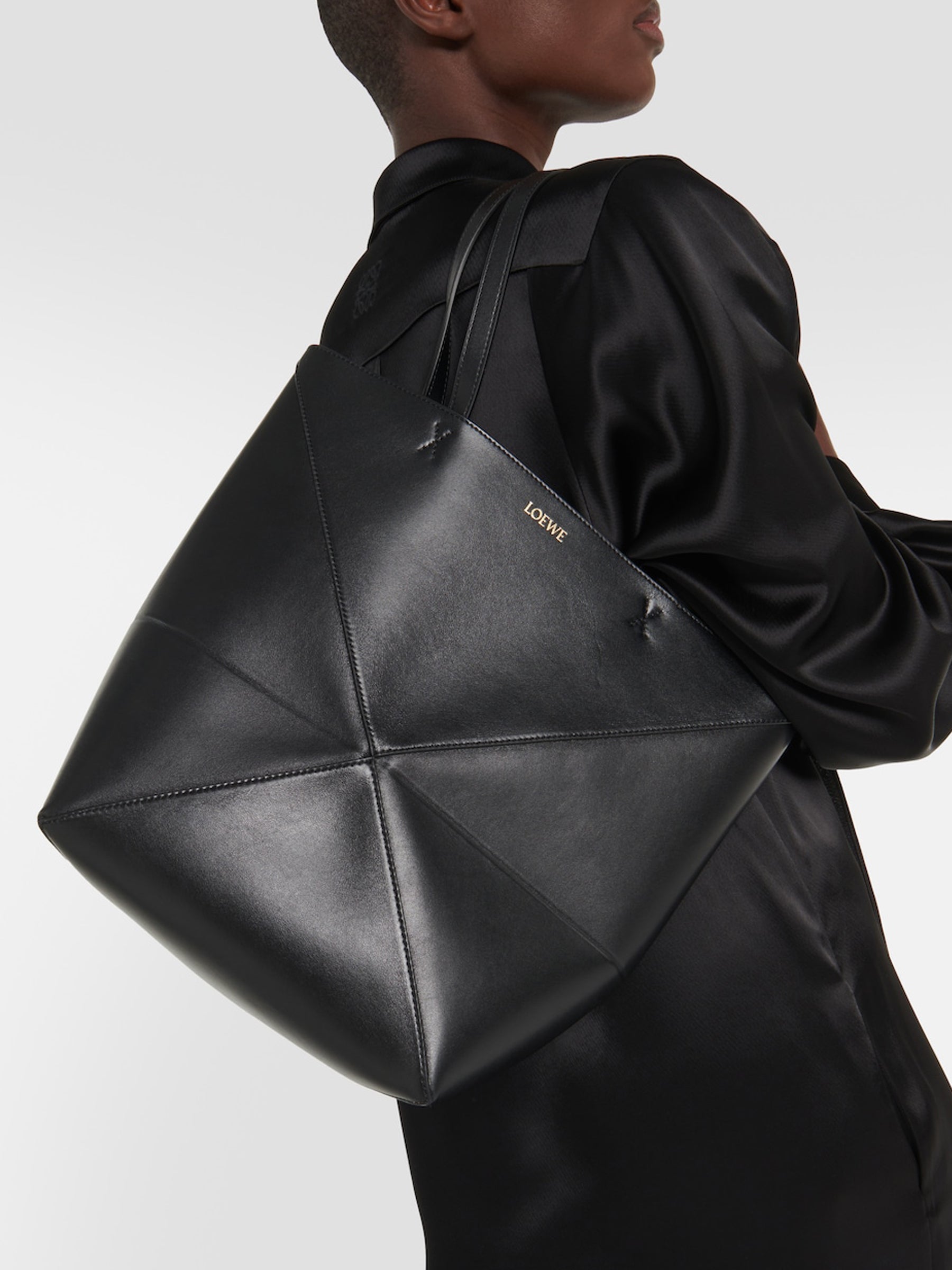 LOEWE | Puzzle Fold Medium Leather Tote Bag in Black | The UNDONE