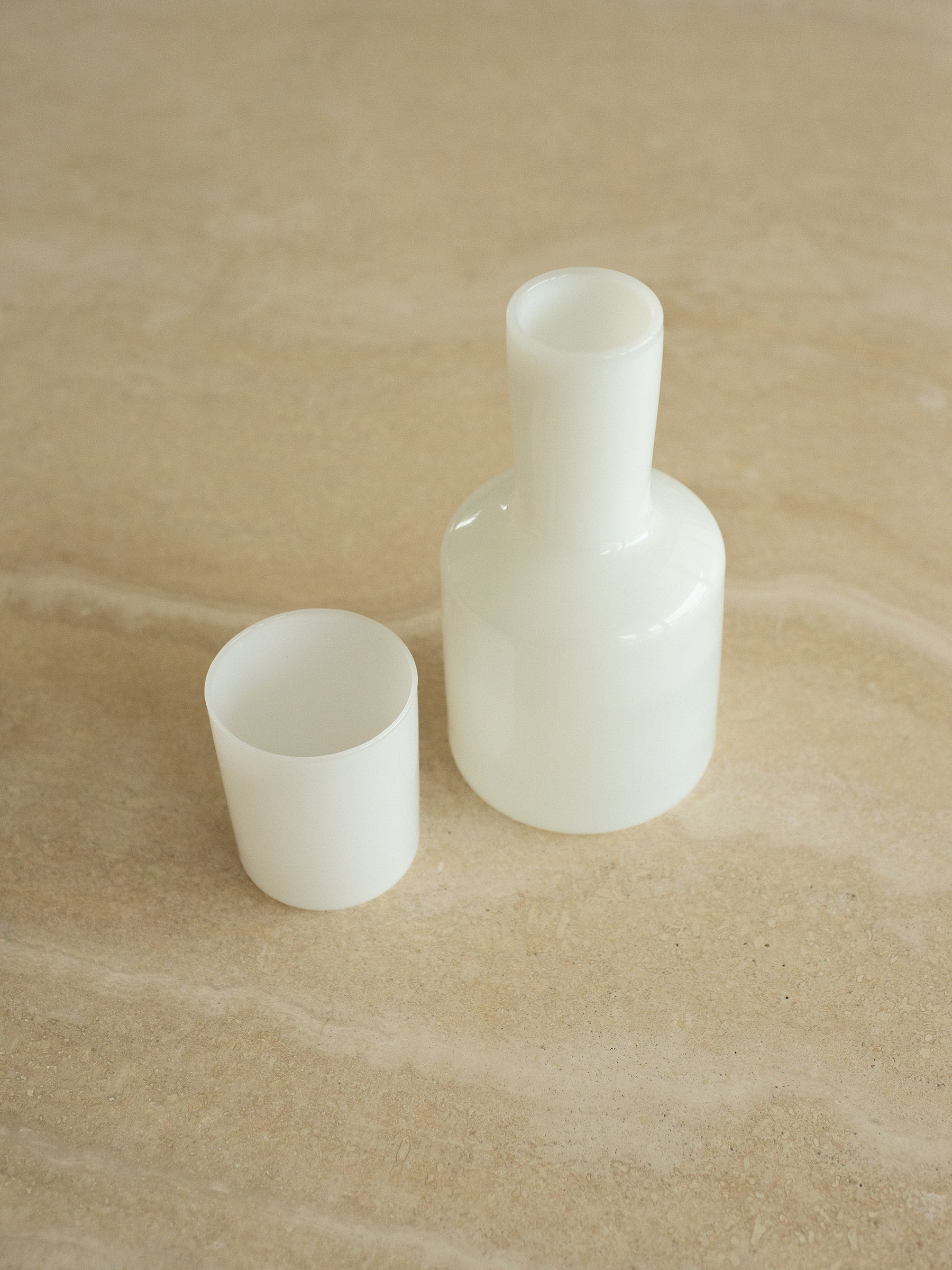Maison Balzac | J'ai Soif Carafe in White | The UNDONE
