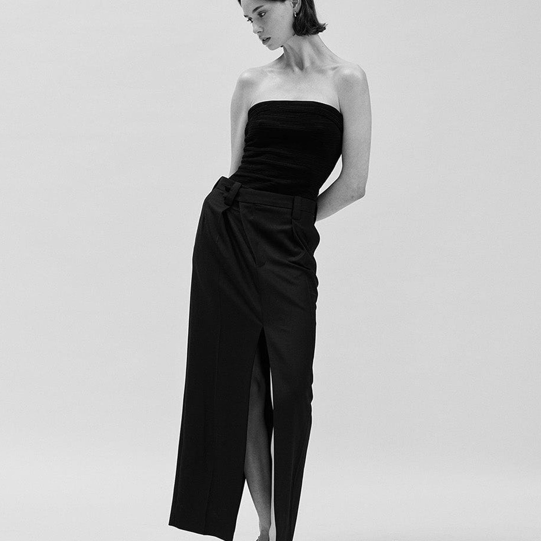 Nelson Made | Clara Point in Black | The UNDONE
