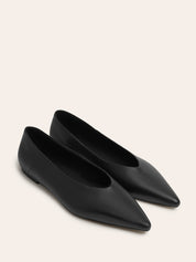 Nelson Made | Clara Flat in Black | The UNDONE