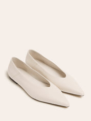 Nelson Made | Clara Flat in White Crema | The UNDONE