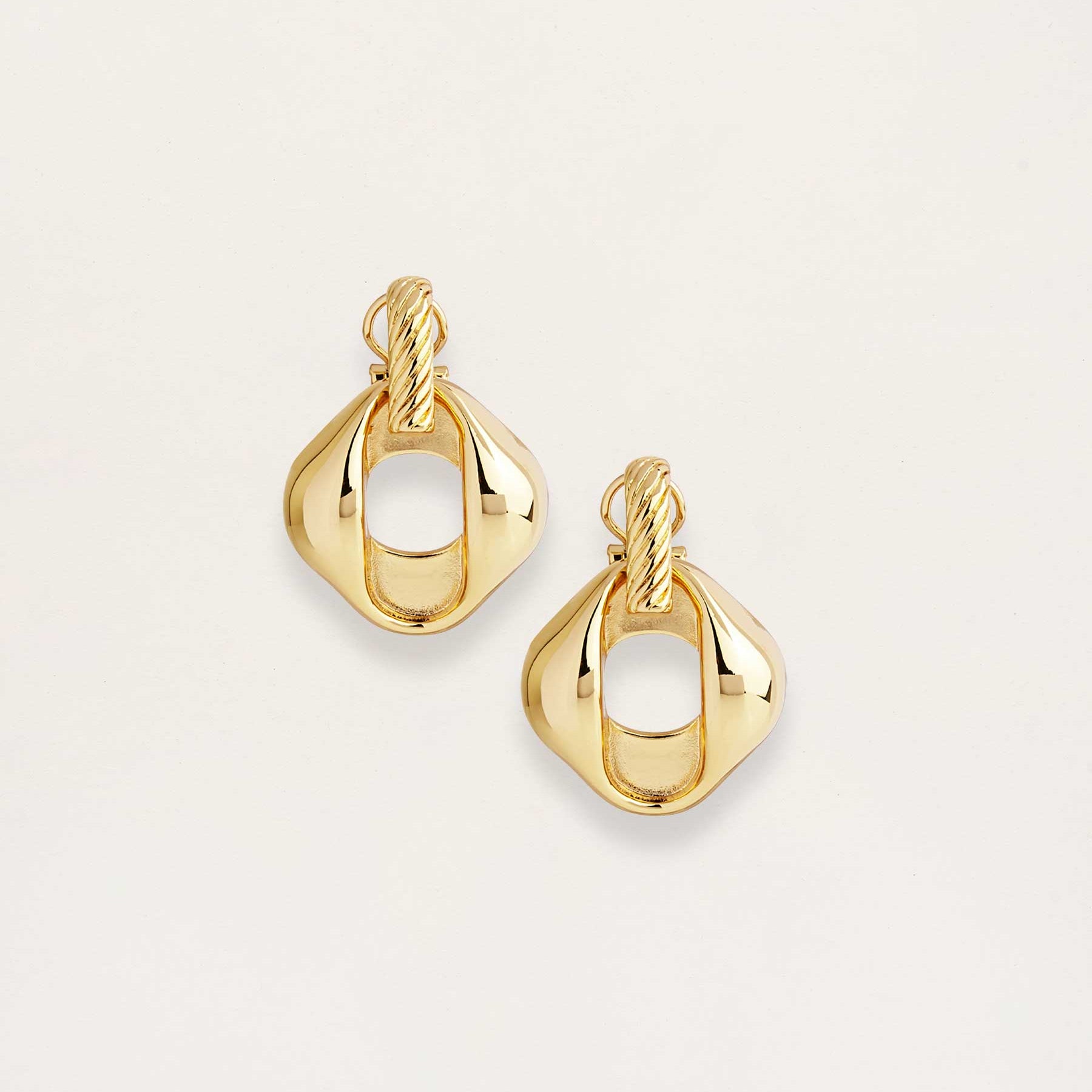 Rylan | Deco Pendant Earrings | The UNDONE