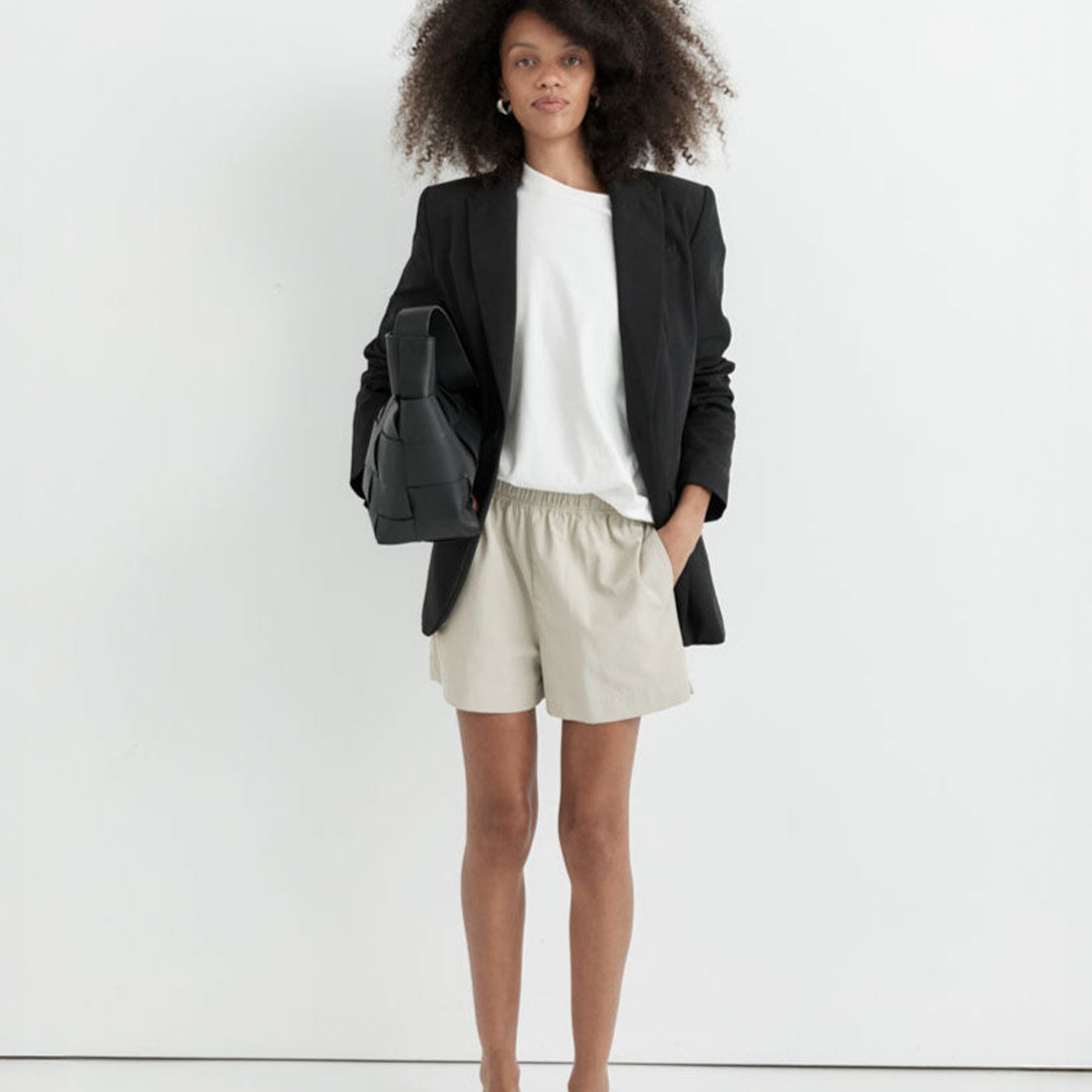 St. Agni | Classic Blazer in Black | The UNDONE