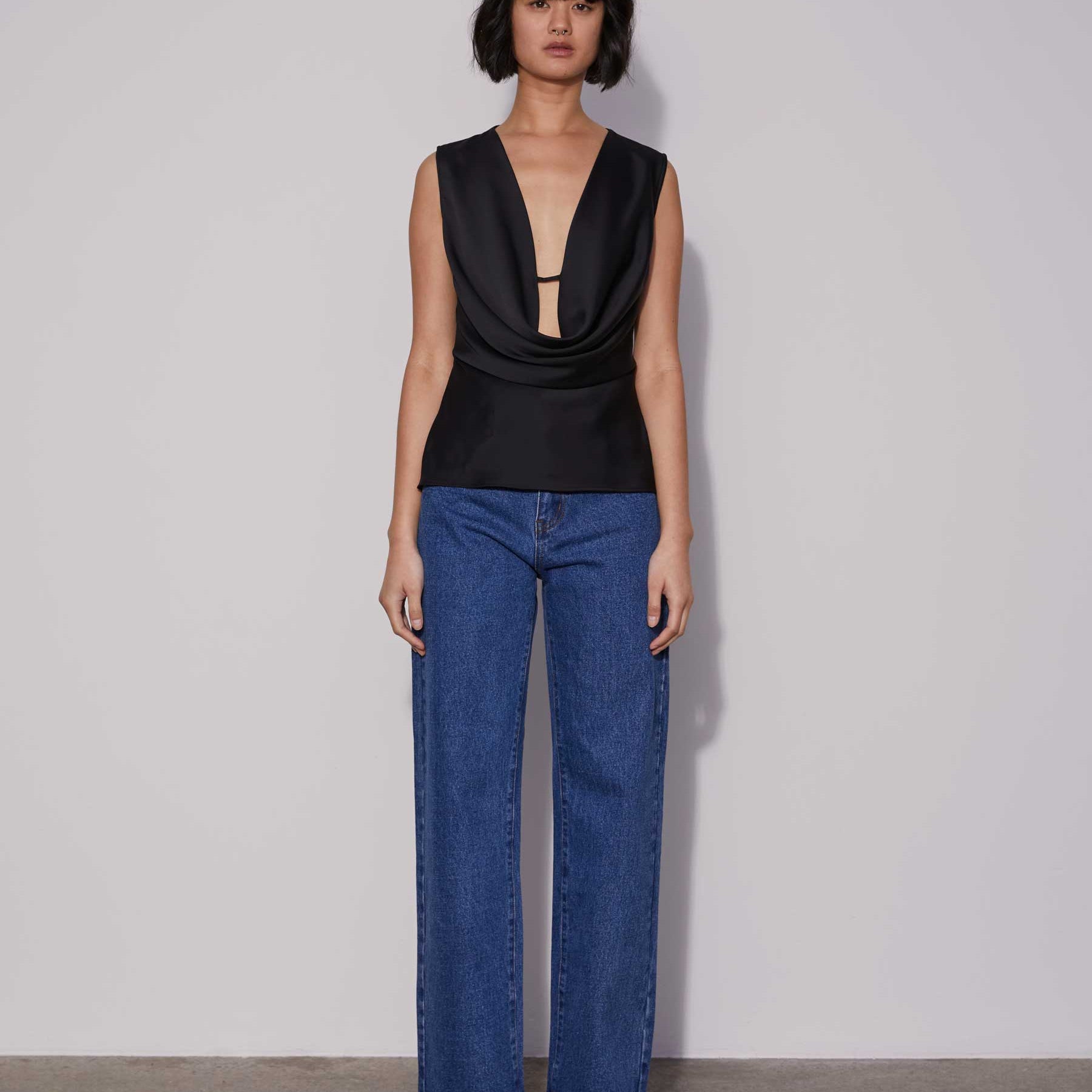 Wynn Hamlyn | Classic Denim Jeans in Indigo  | The UNDONE