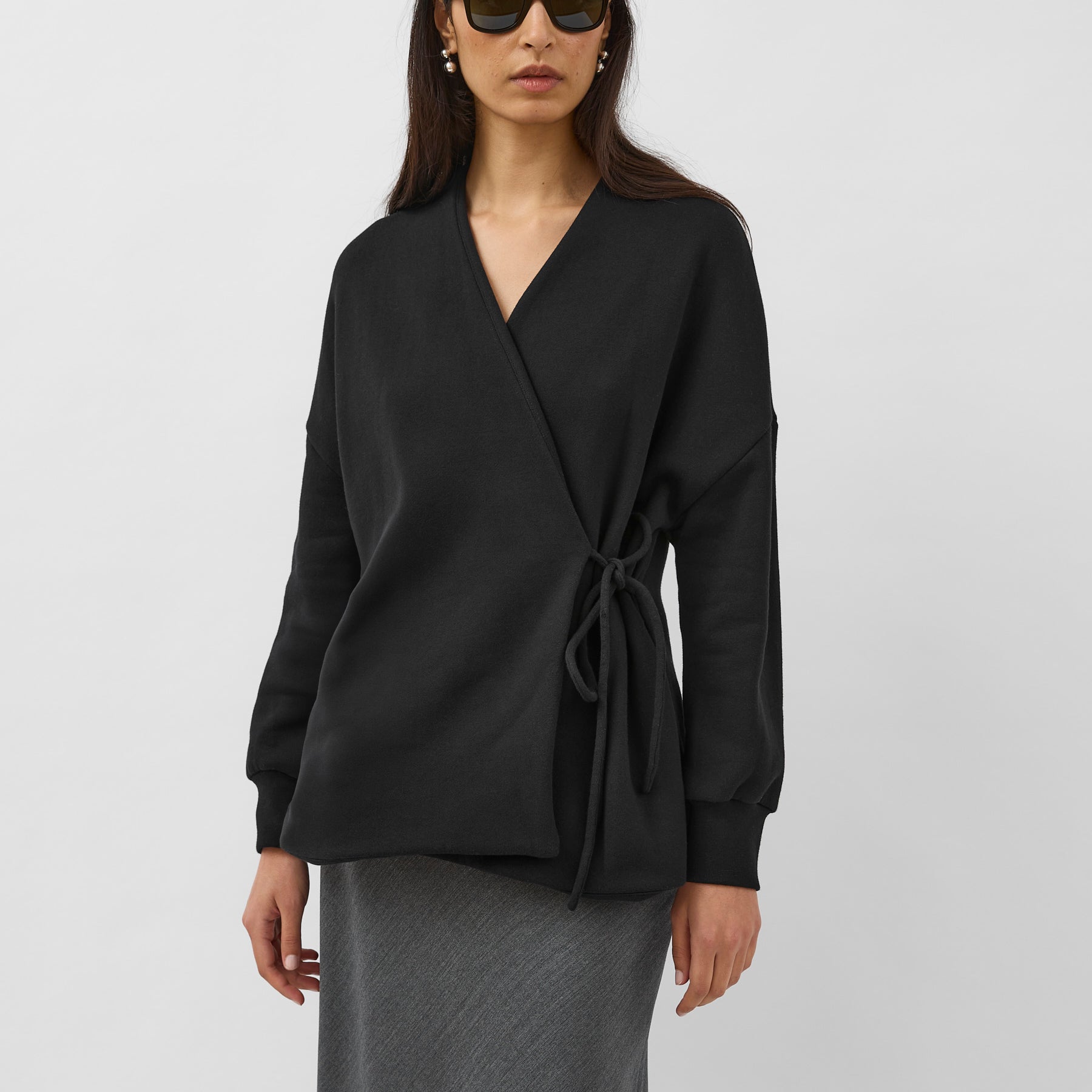A.Emery | Bailey Sweat in Black | The UNDONE