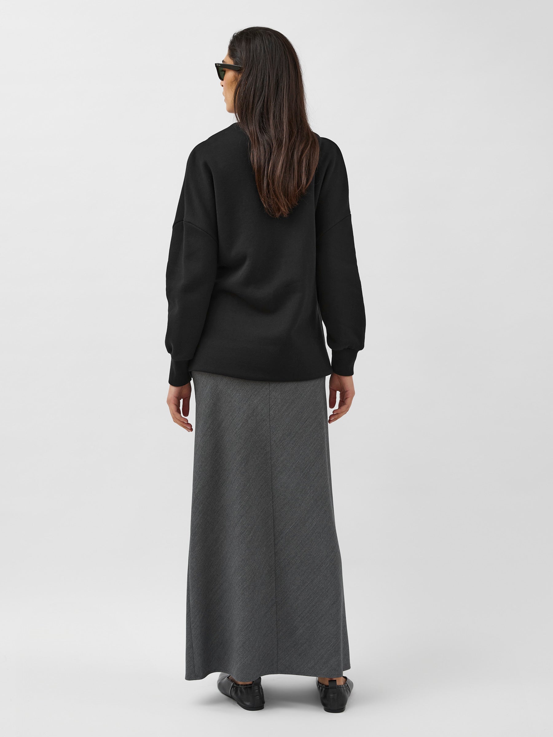 A.Emery | Bailey Sweat in Black | The UNDONE
