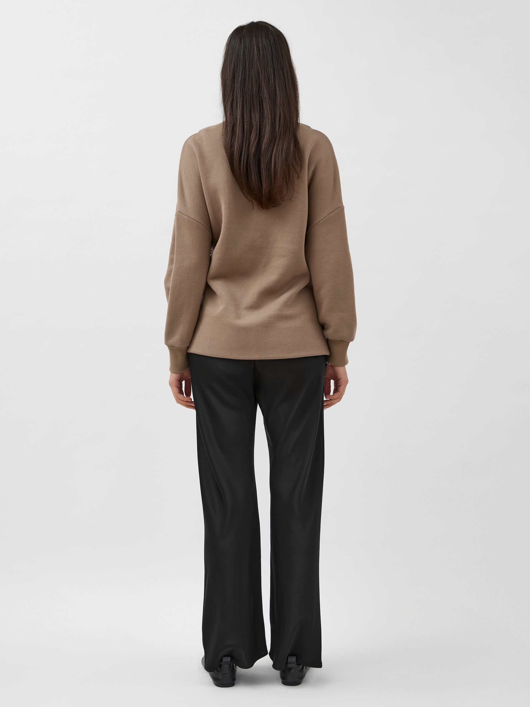 A.Emery | Bailey Sweat in Beige Sable | The UNDONE