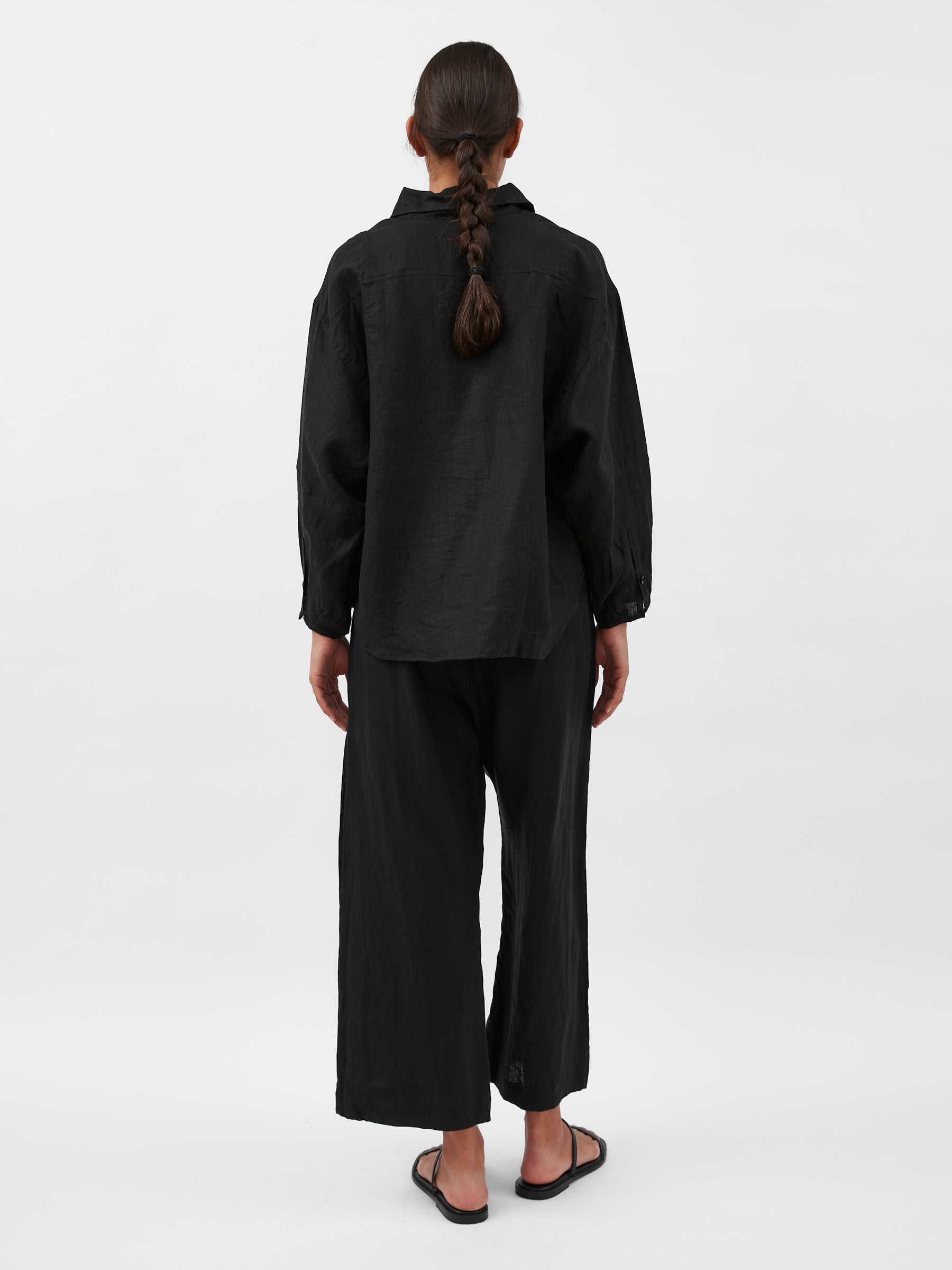 Deiji Studios | The Seam Set in Black | The UNDONE