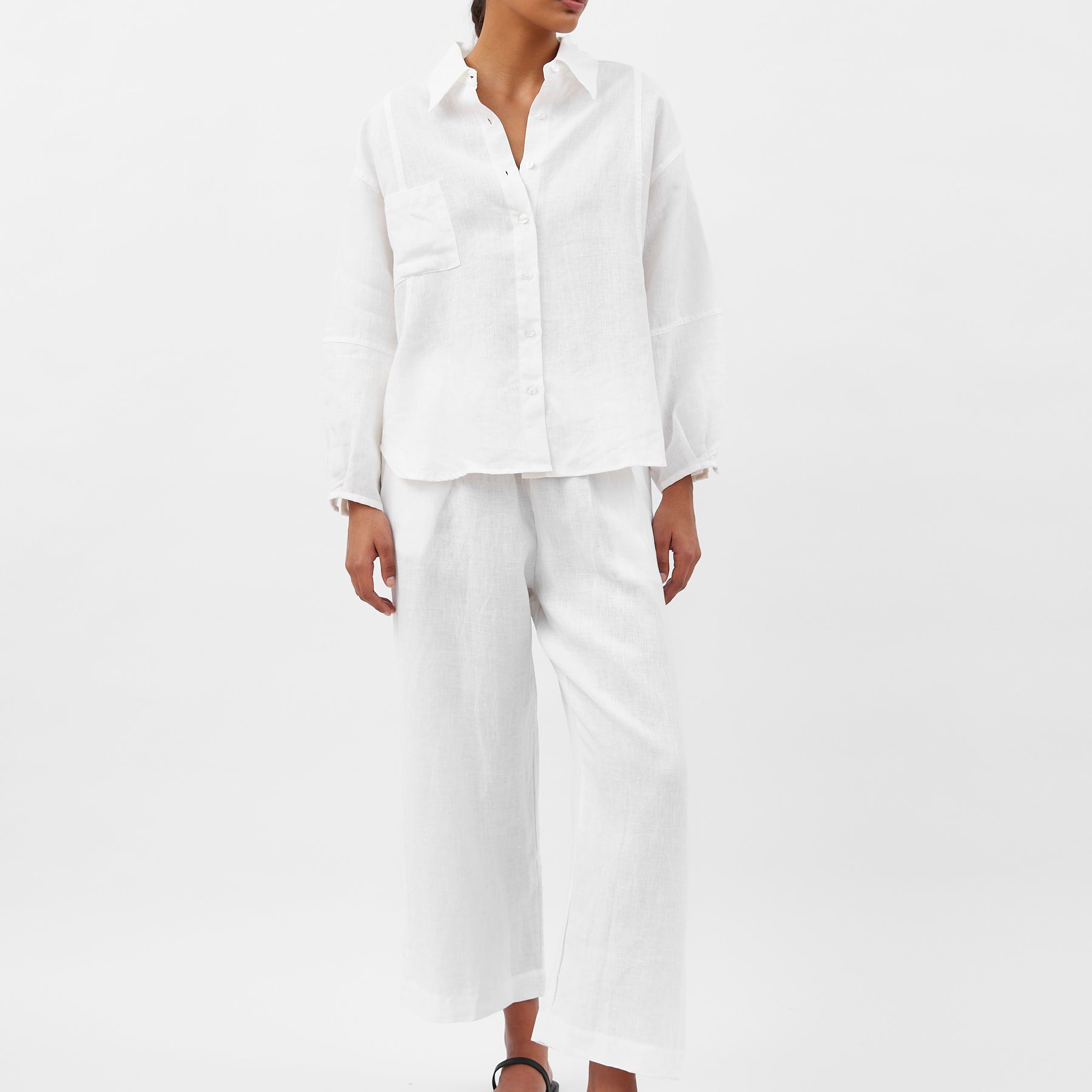 Deiji Studios | The Seam Set in White | The UNDONE