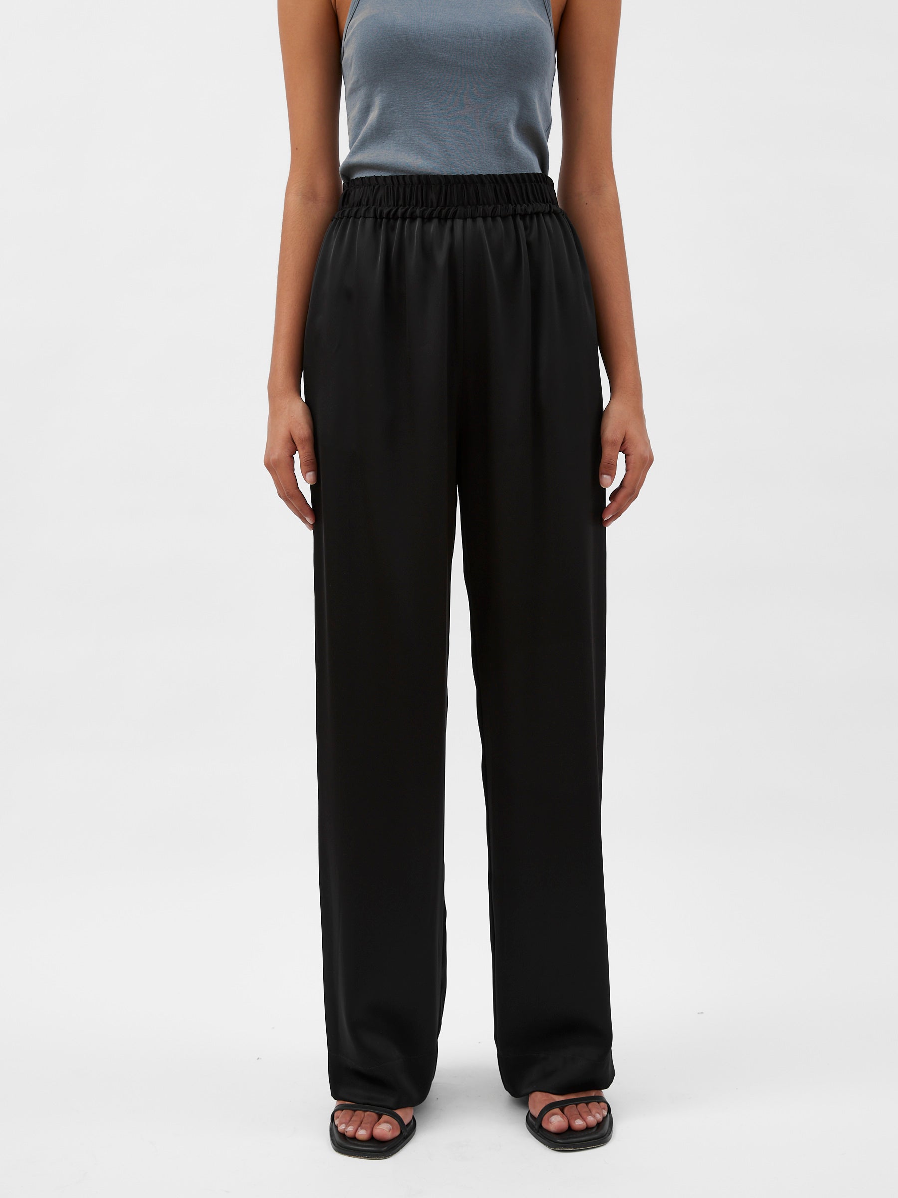 Esse Studios | Gathered Pants in Black | The UNDONE