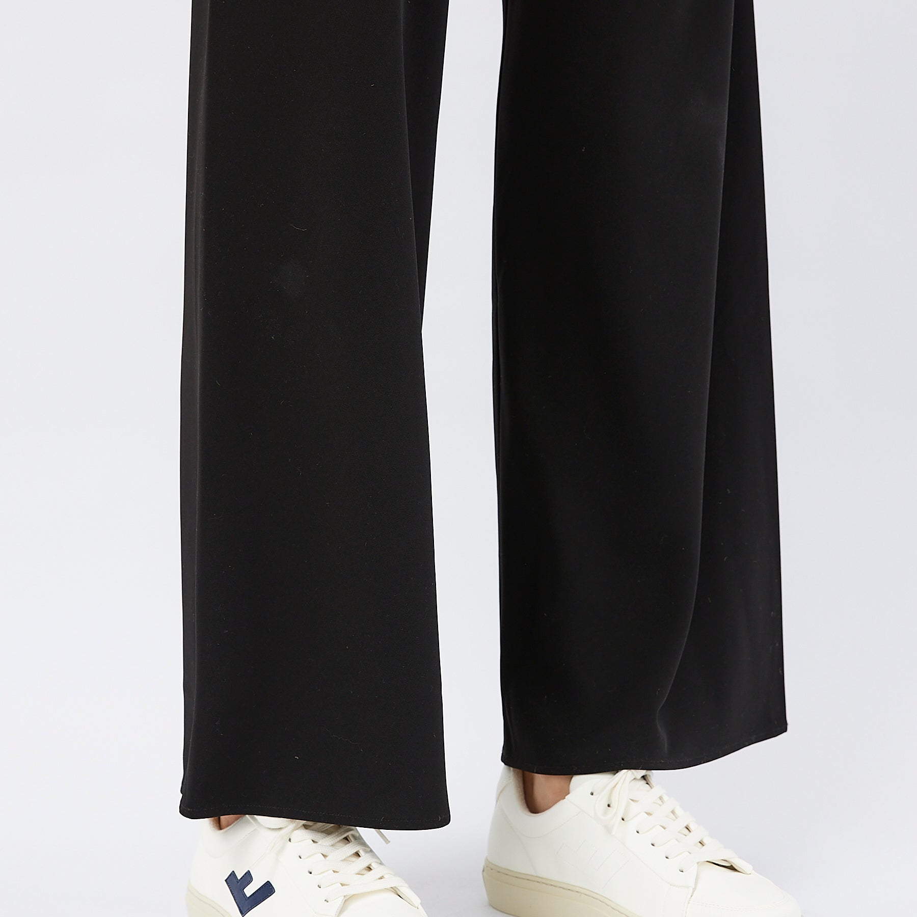 Flamingos Life | Classic 70s in Off White Navy Ecru | The UNDONE