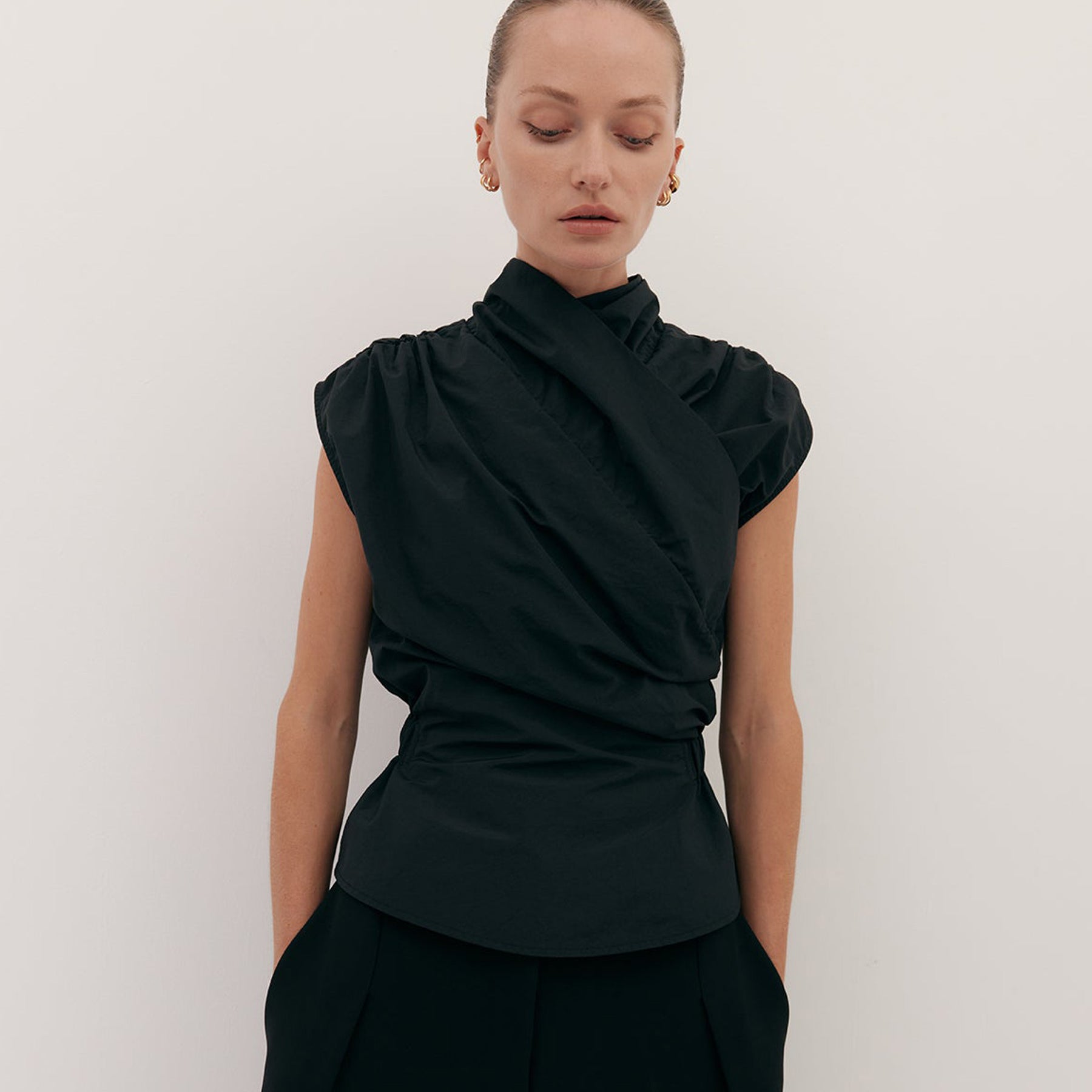 Harris Tapper | Chamberlain Top in Black | The UNDONE