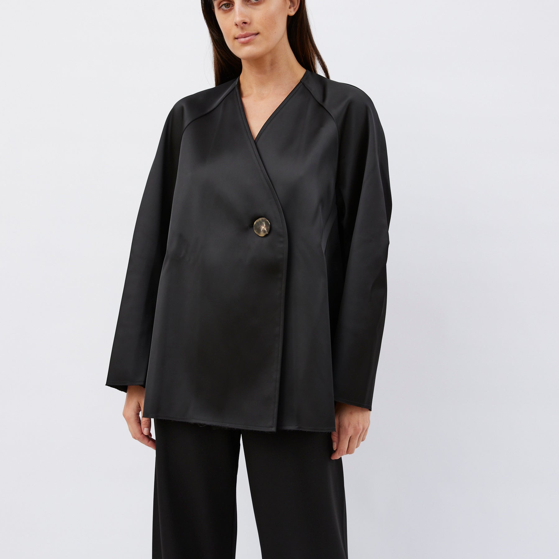 Harris Tapper | Rowan Top in Black | The UNDONE