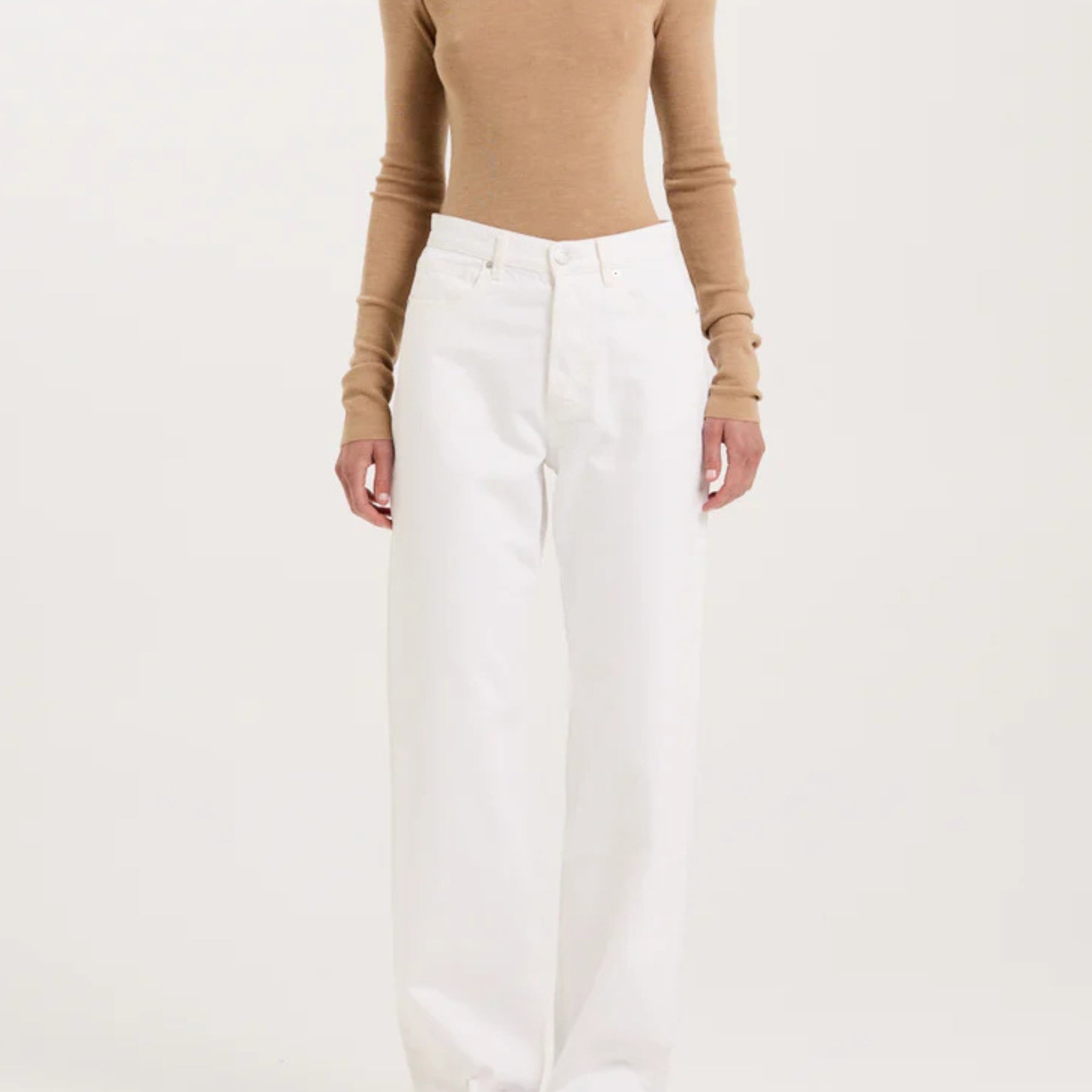 HENNE | Valentina Jean in White | The UNDONE