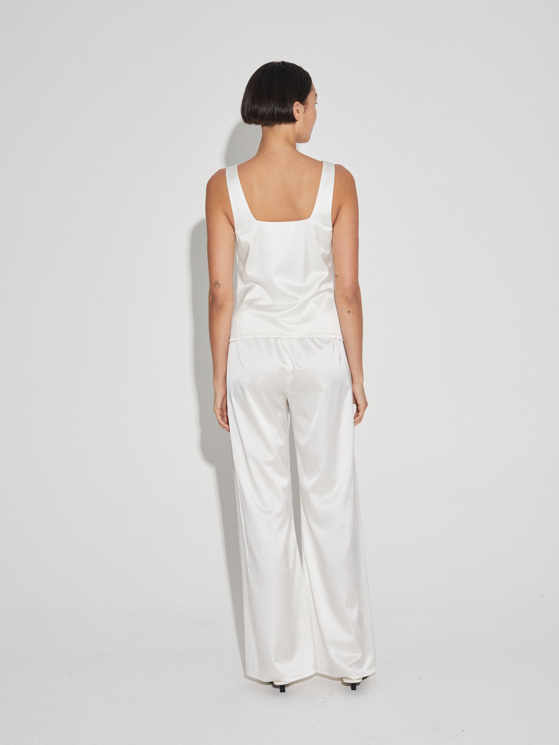 Maison Essentiele | Button Down Vest in Optic White | The UNDONE