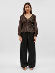 Marle | Derya Top in Brown | The UNDONE