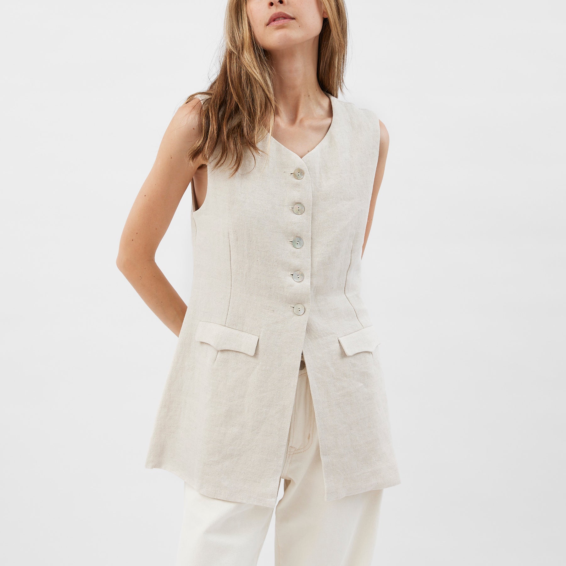 Marle | Leo Vest in Beige Birch | The UNDONE
