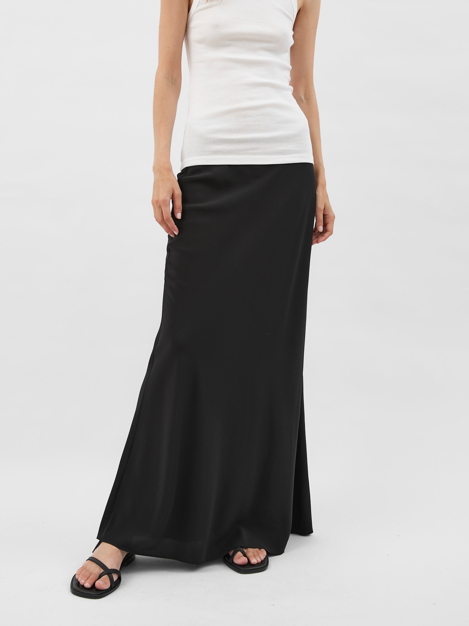 Matteau | Bias Elastic Skirt in Black | The UNDONE