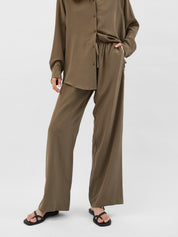 Matteau | Drawstring Trouser in Khaki Willow | The UNDONE